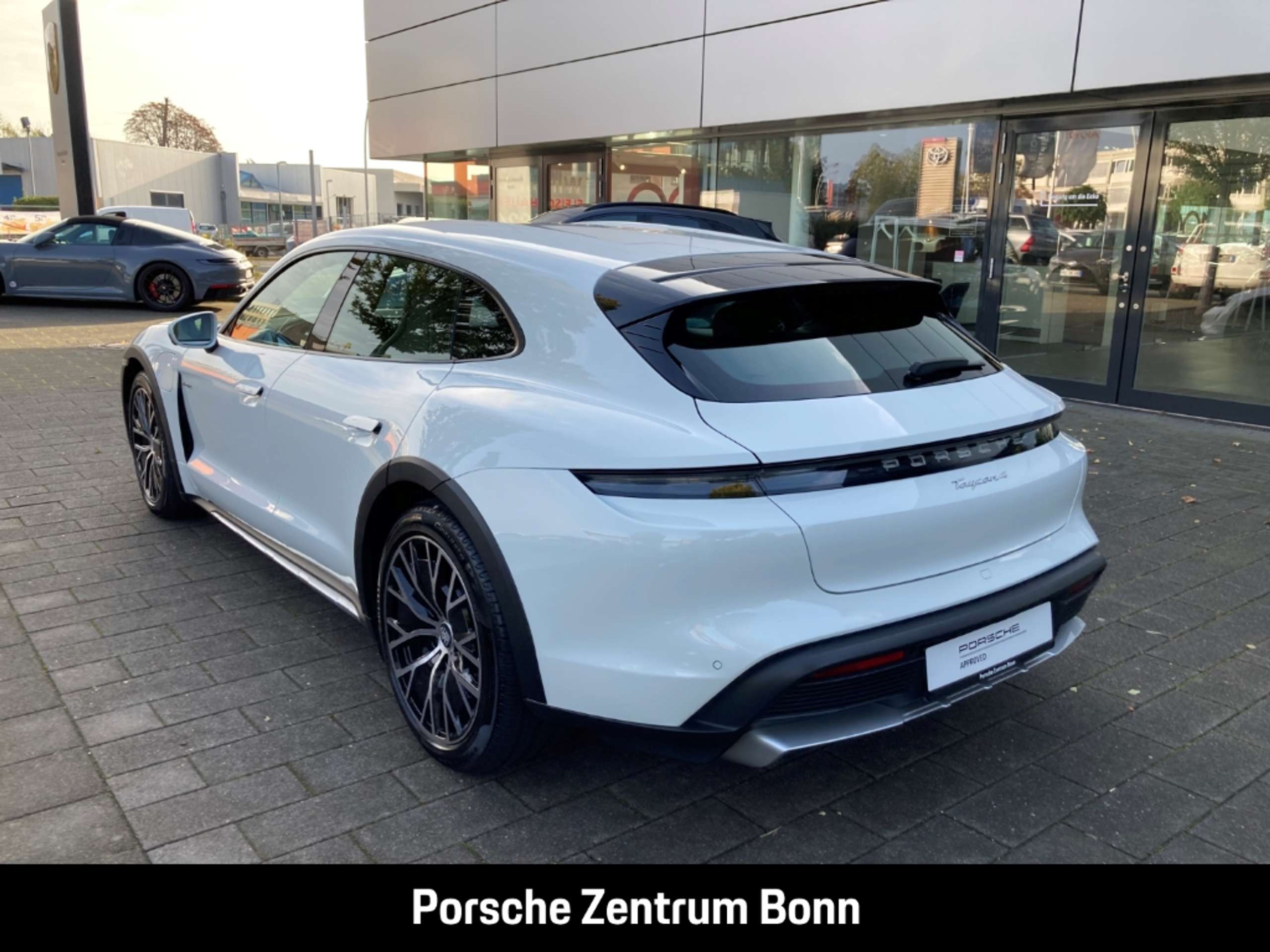 Porsche - Taycan