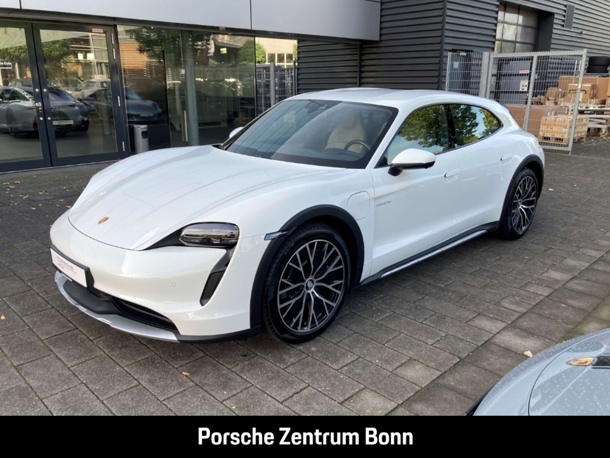 Porsche Taycan 2021