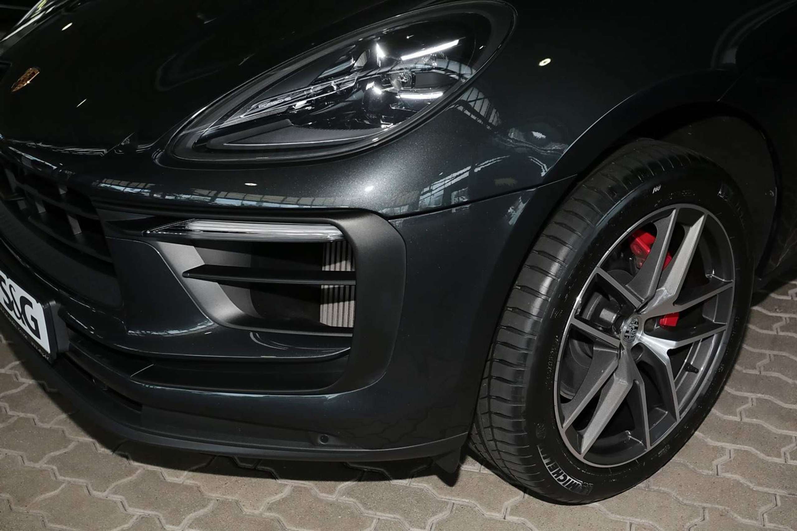 Porsche - Macan