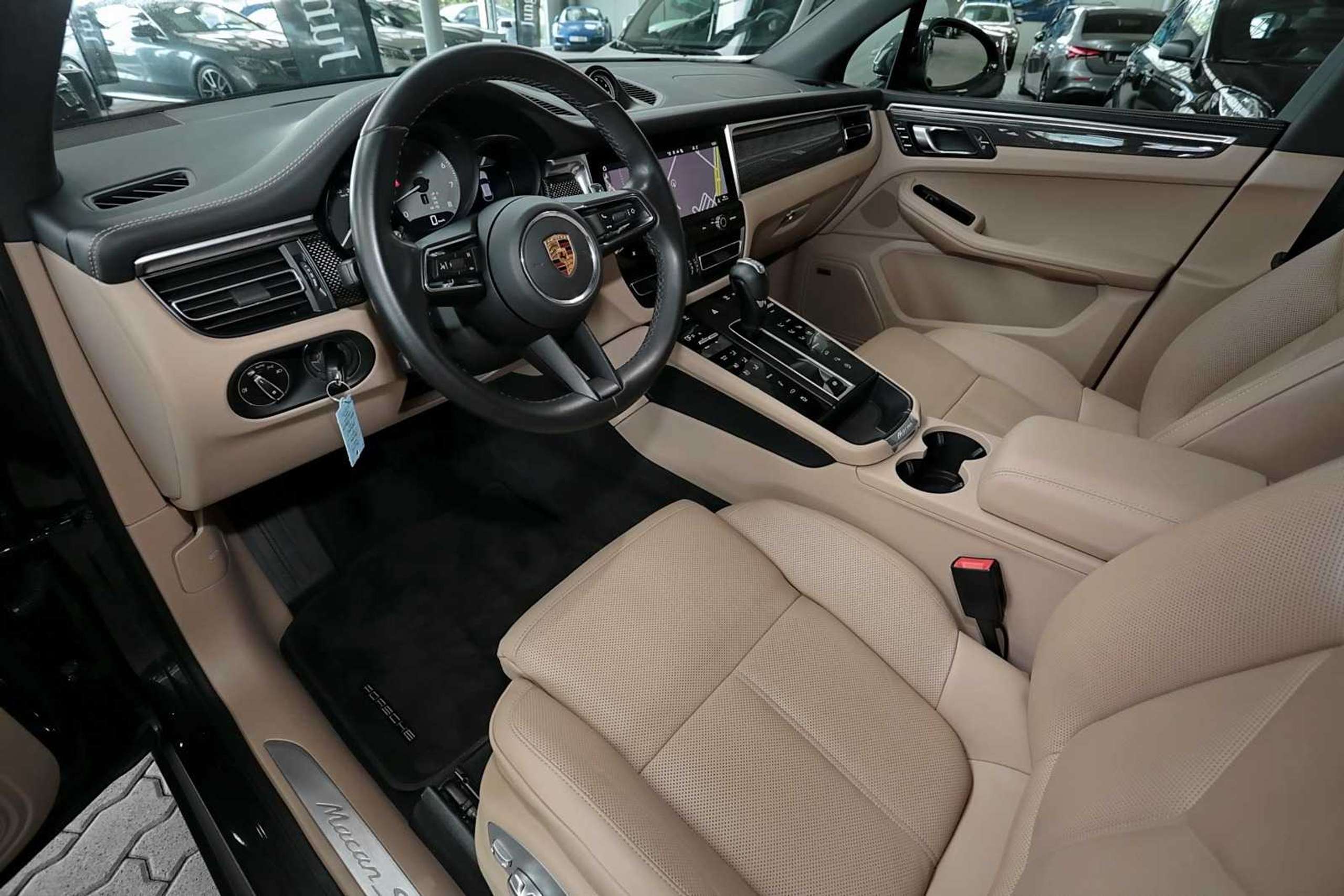 Porsche - Macan