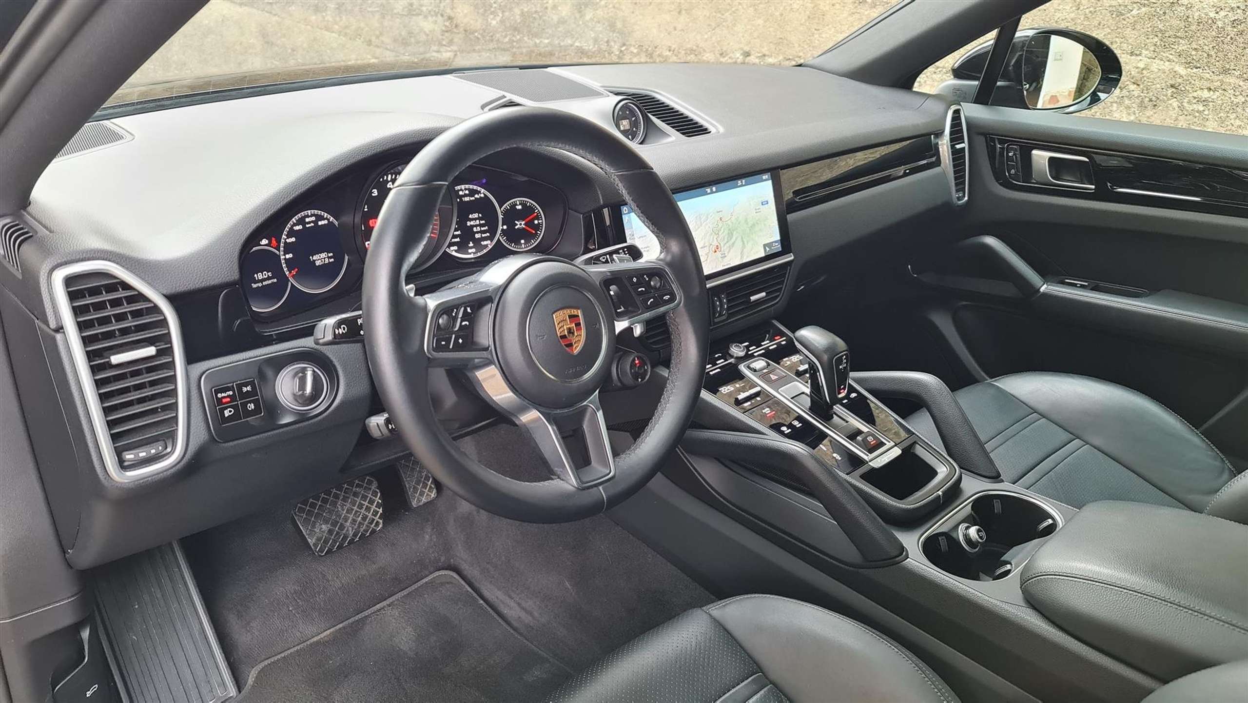 Porsche - Cayenne