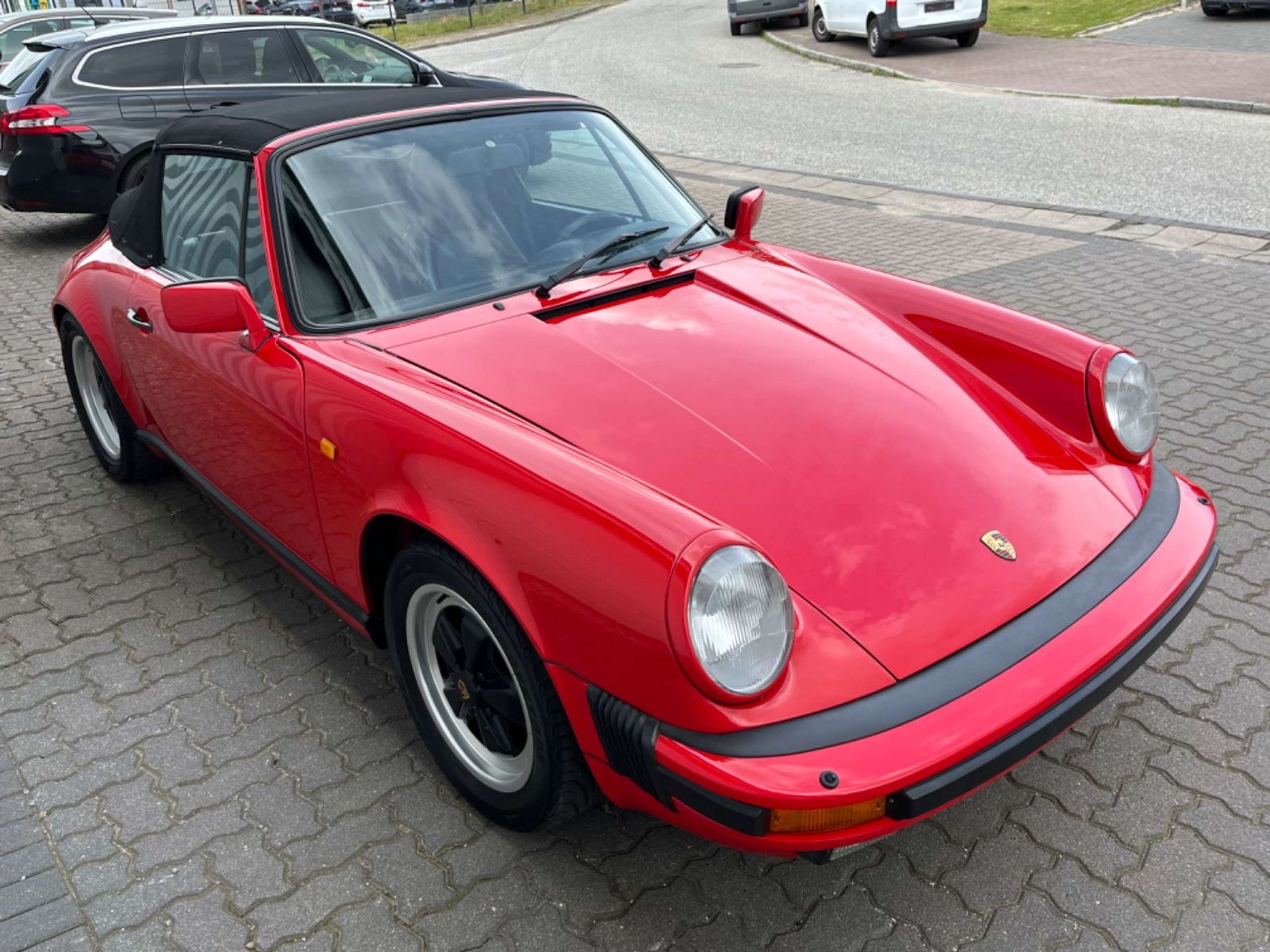 Porsche - 911