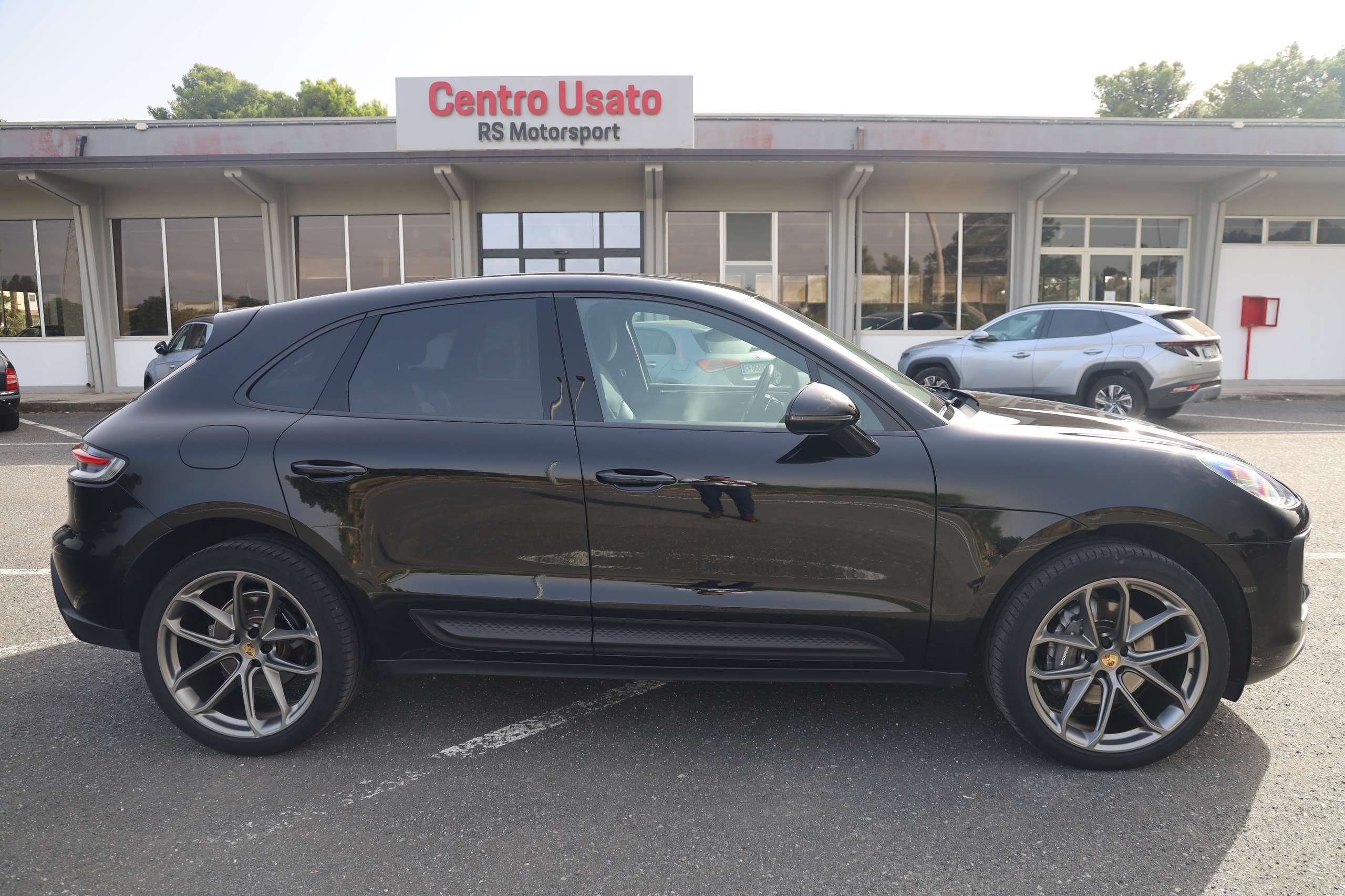 Porsche - Macan