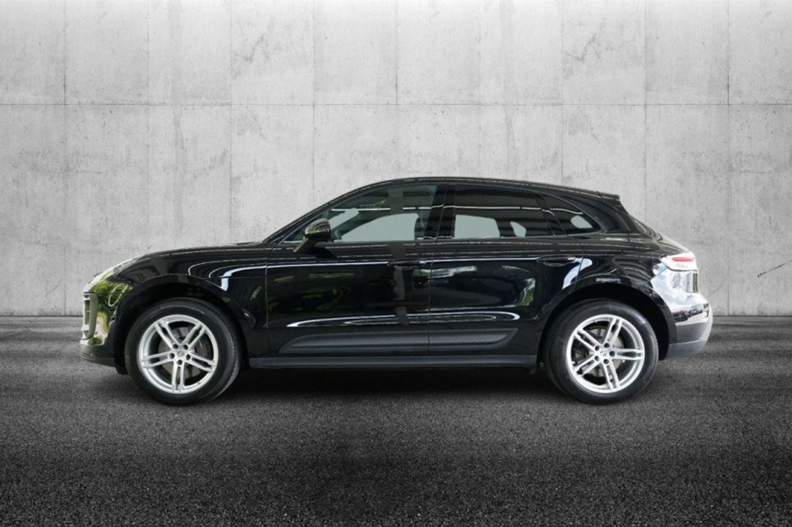 Porsche - Macan