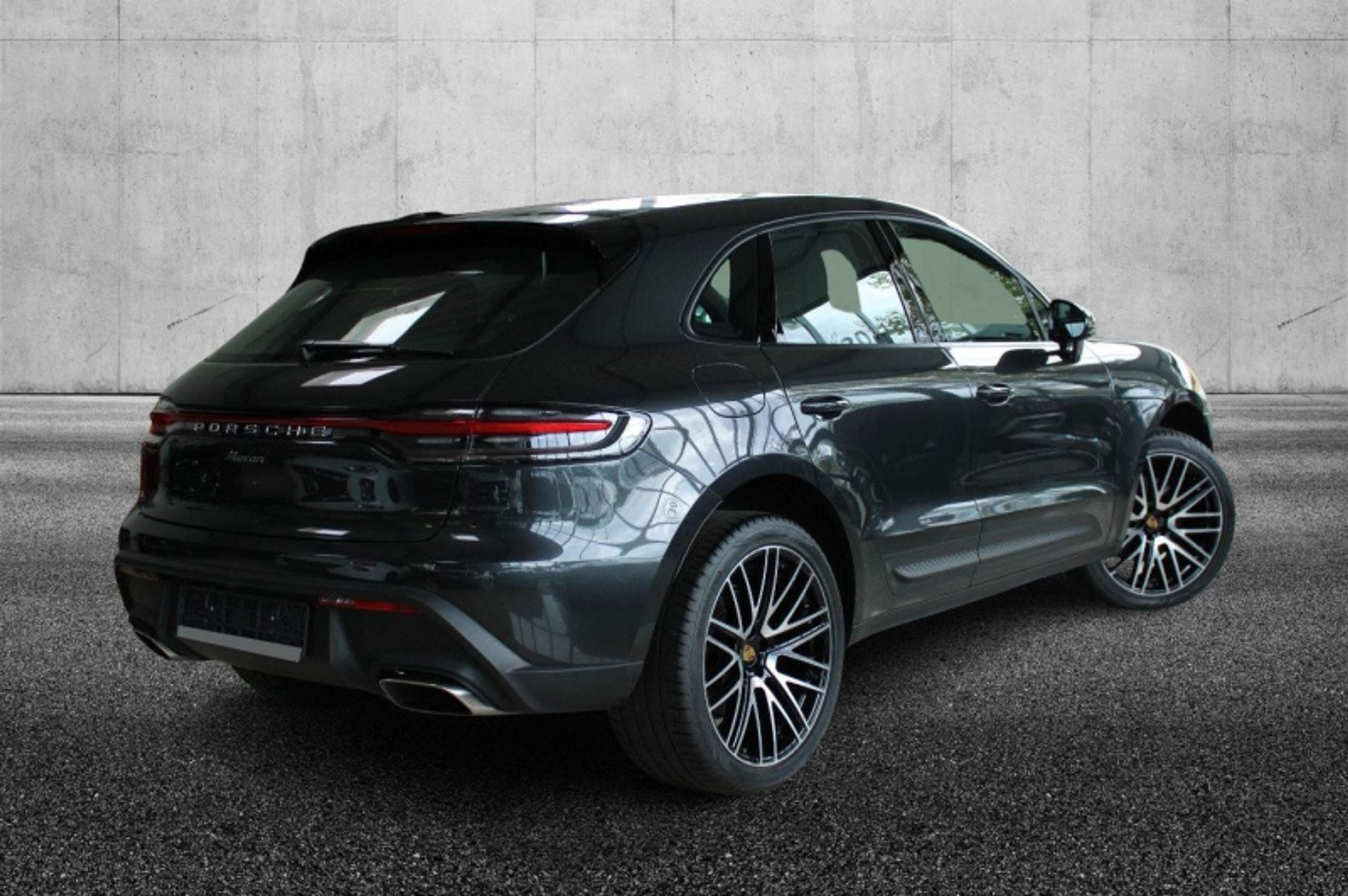 Porsche - Macan