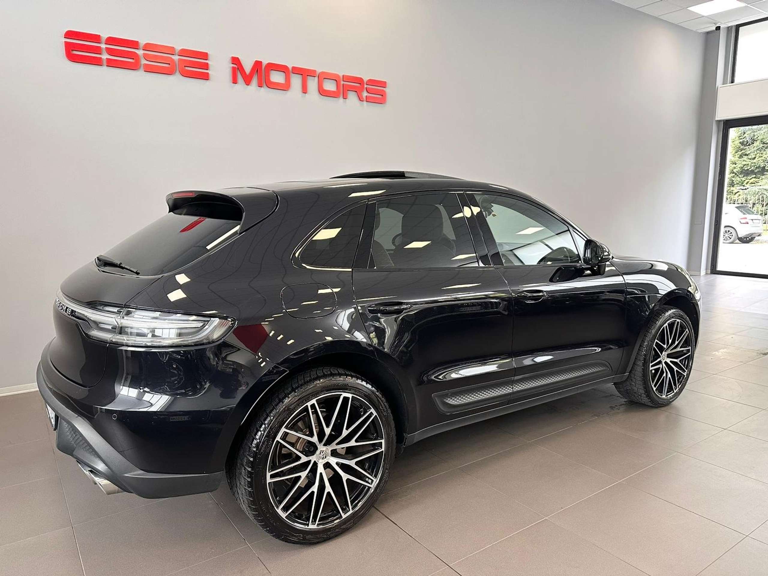 Porsche - Macan