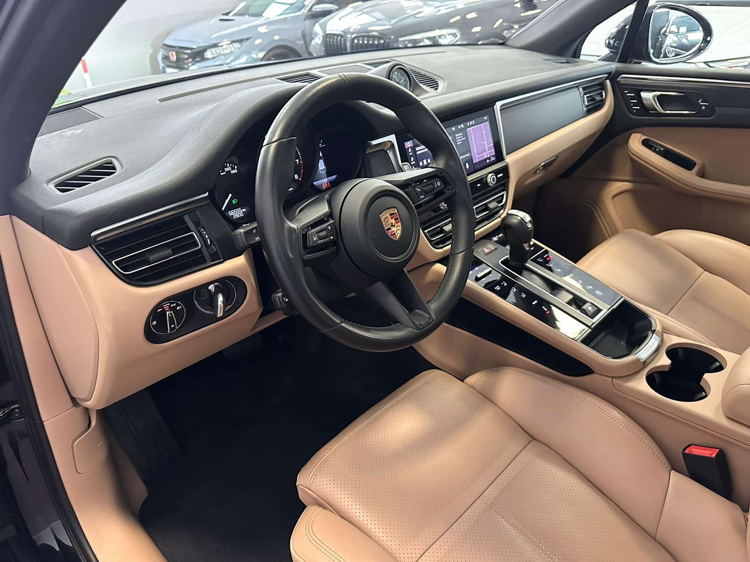 Porsche - Macan