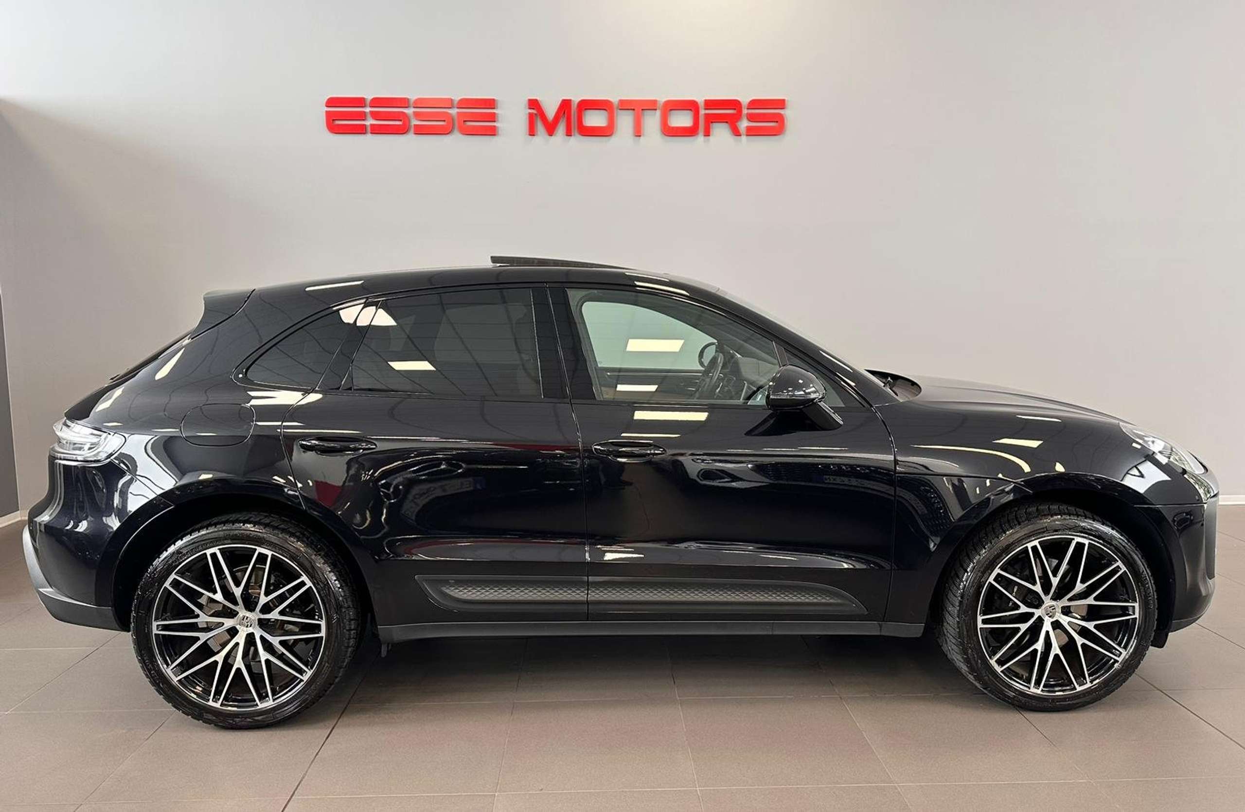 Porsche - Macan