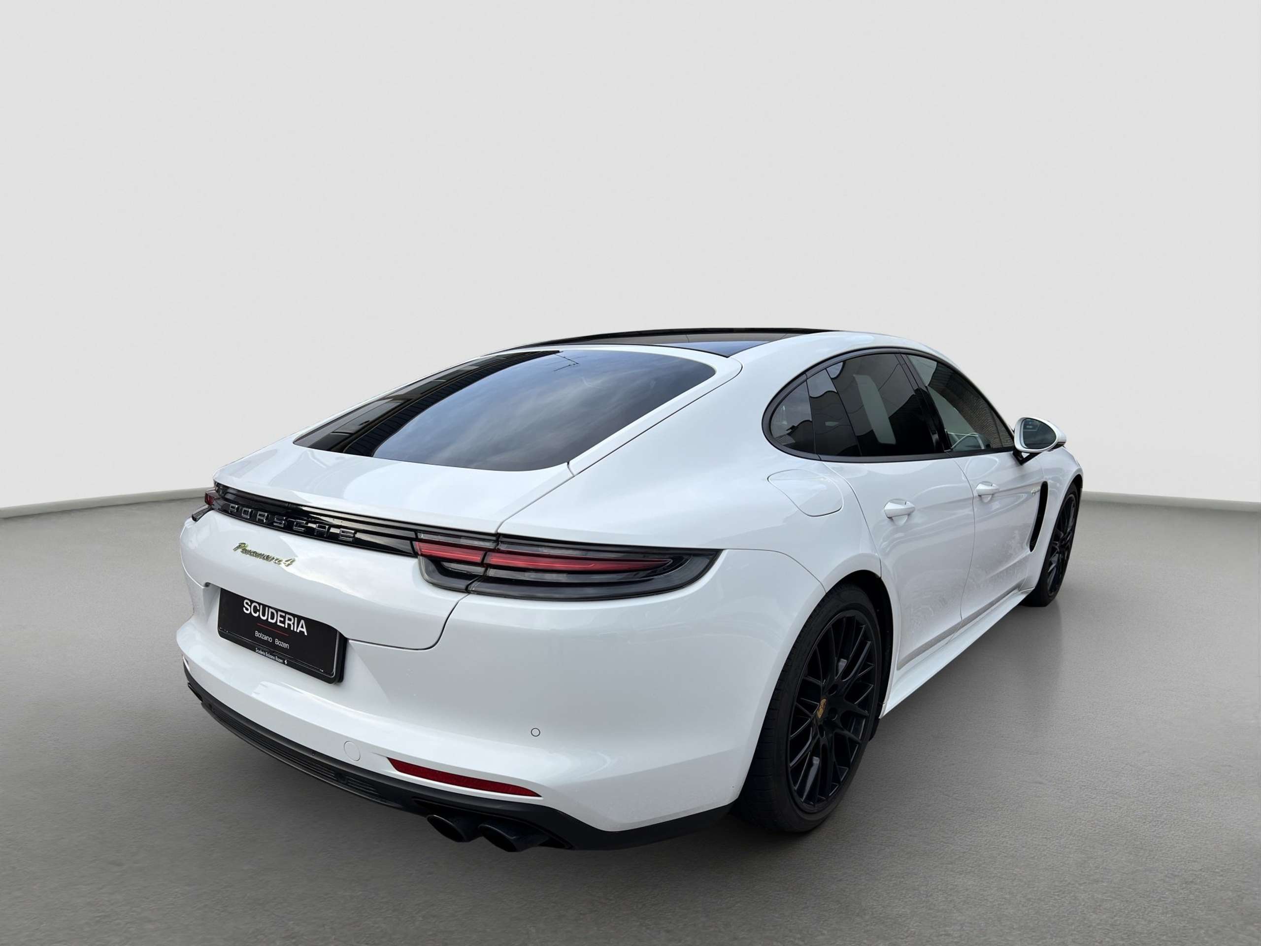 Porsche - Panamera