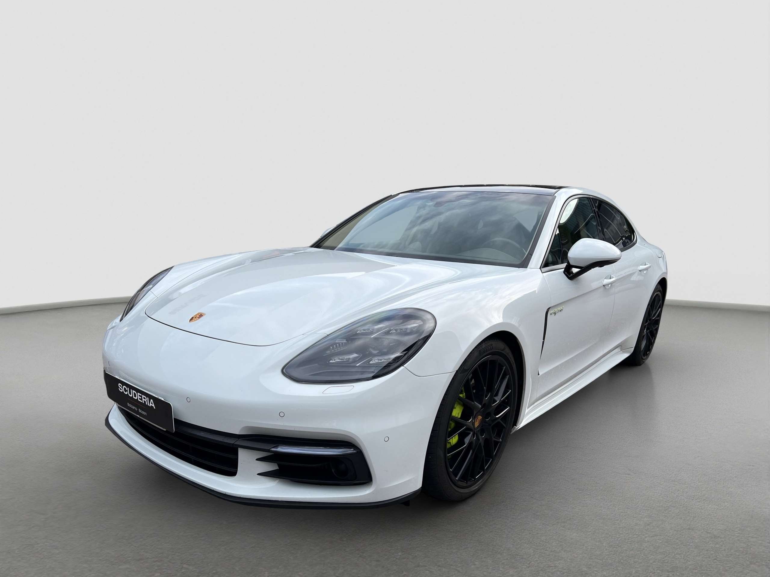 Porsche - Panamera