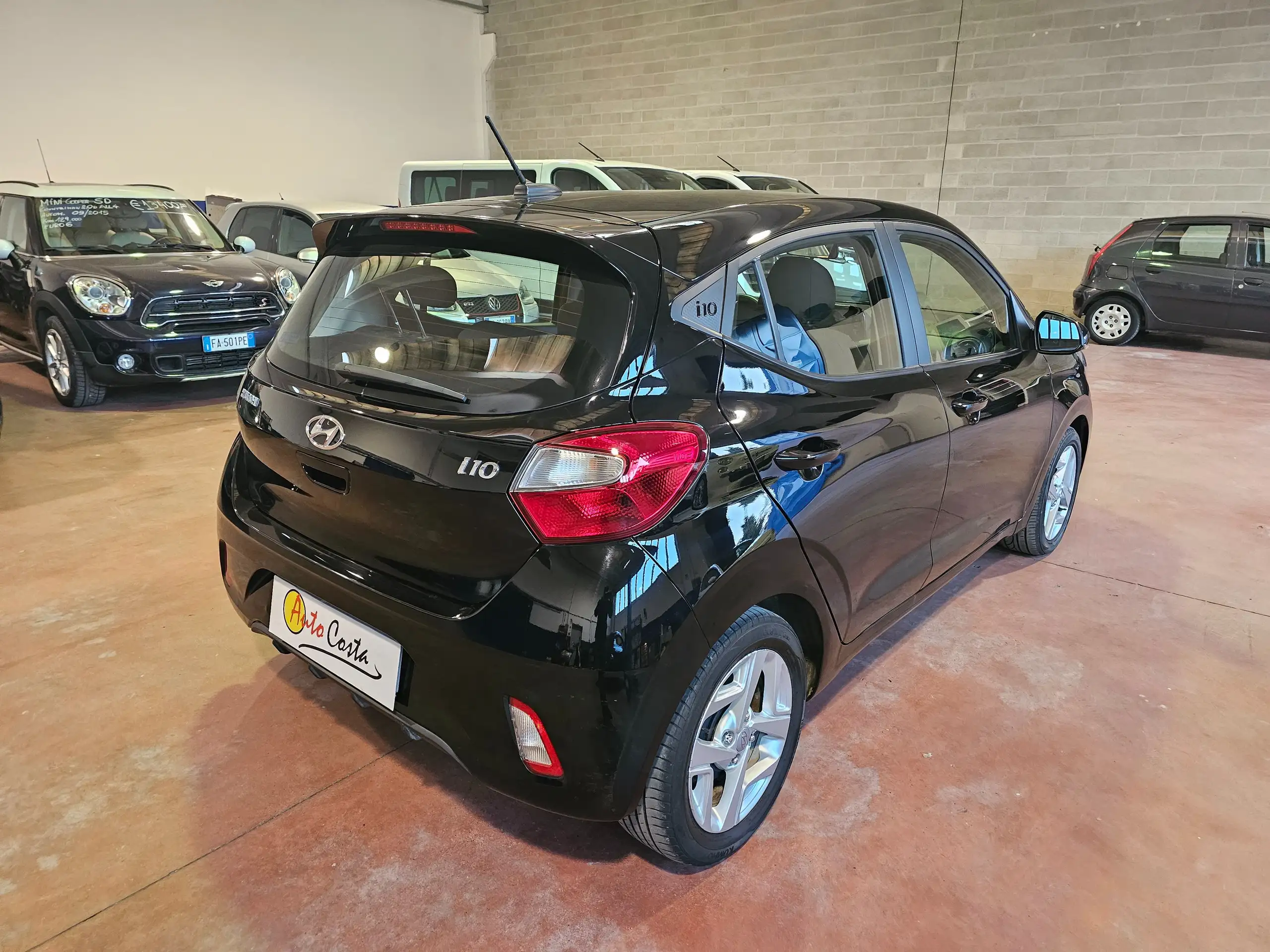 Hyundai - i10