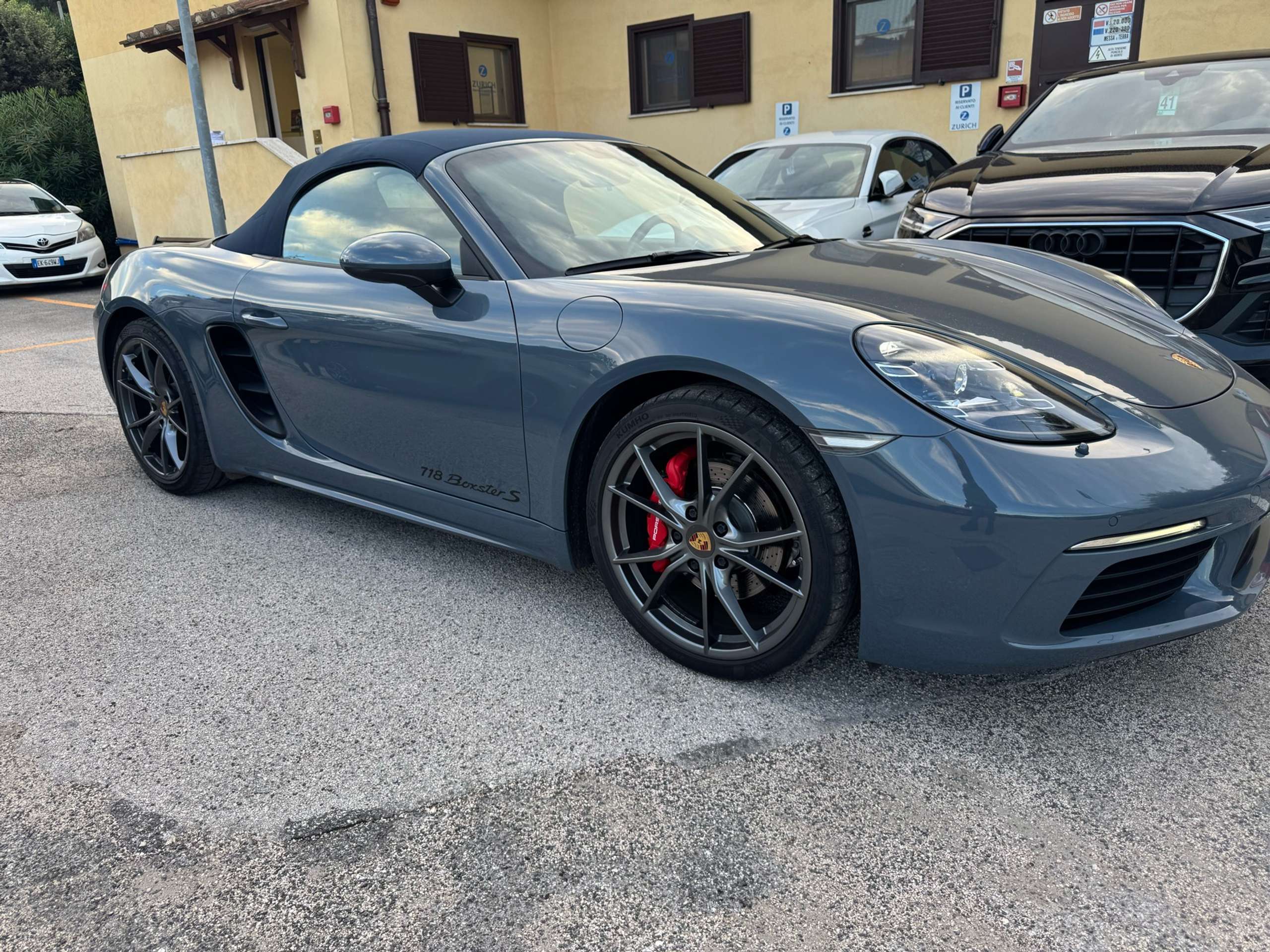 Porsche - Boxster