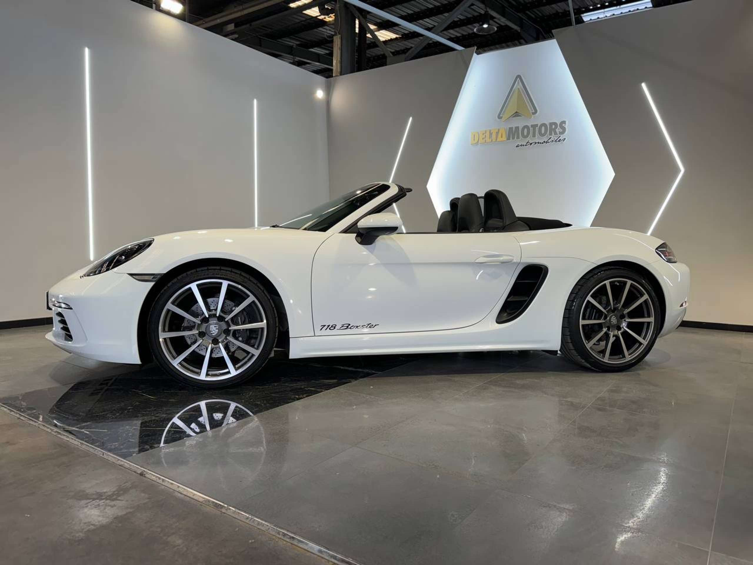 Porsche - Boxster