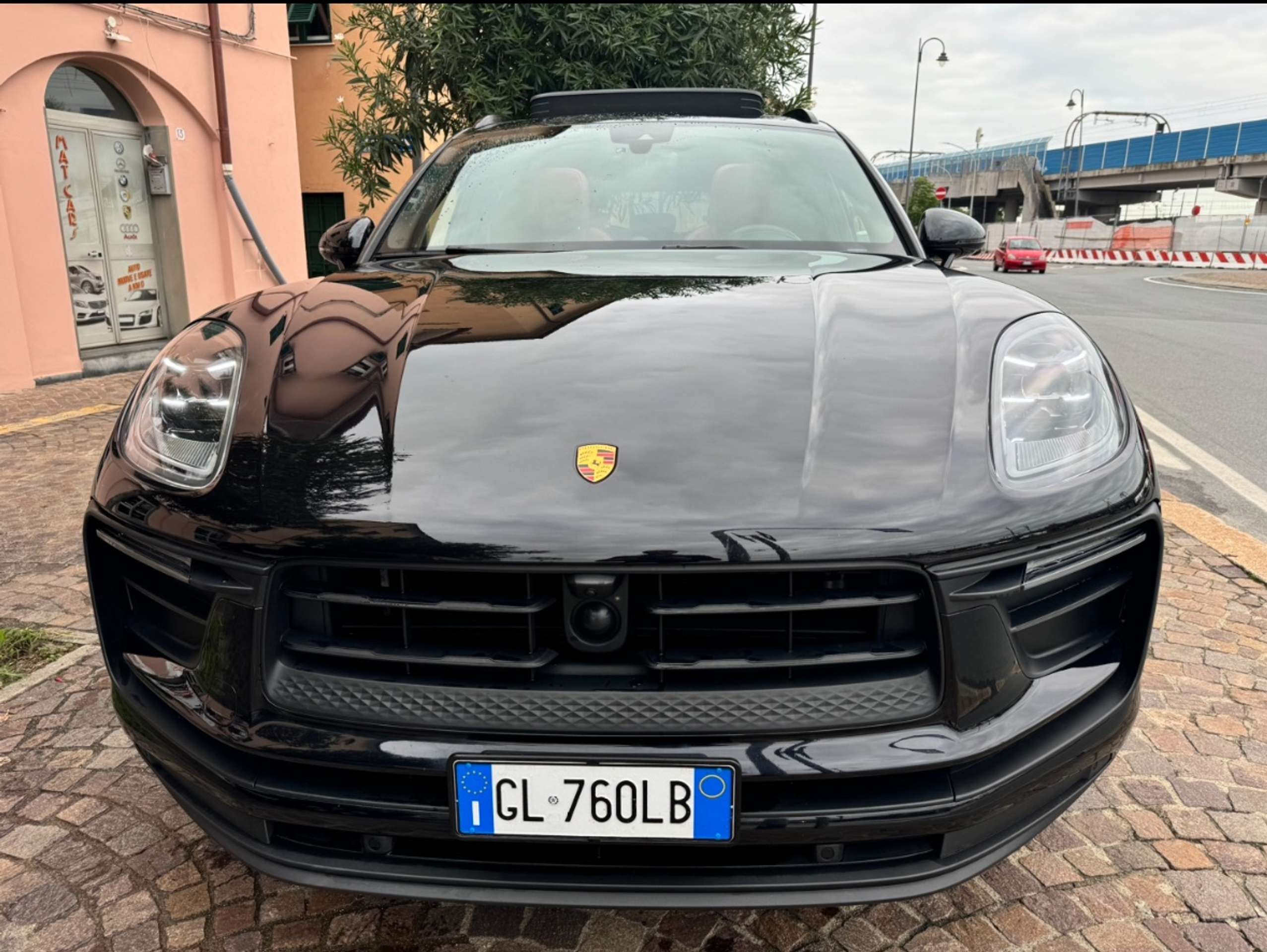 Porsche - Macan