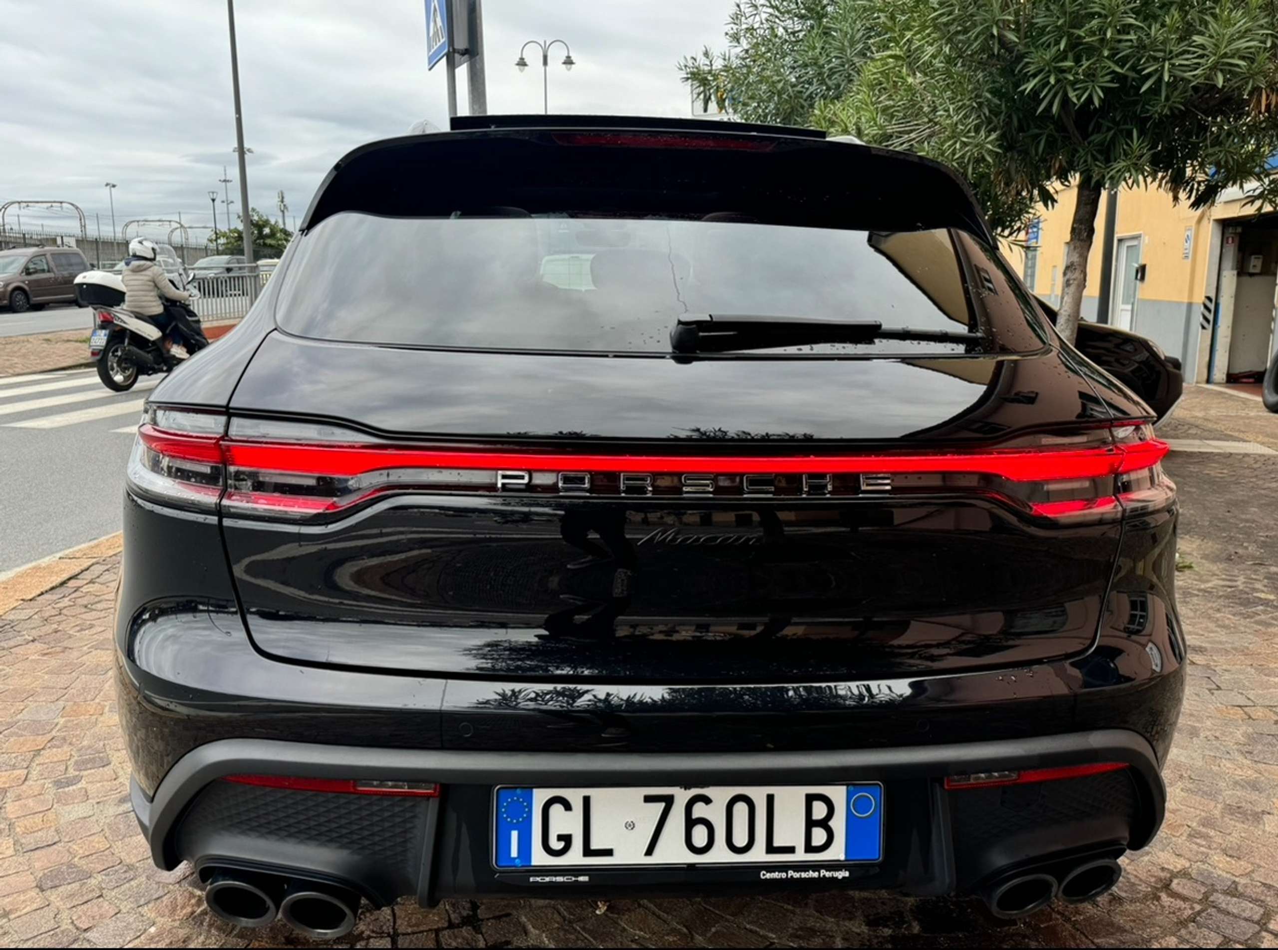 Porsche - Macan