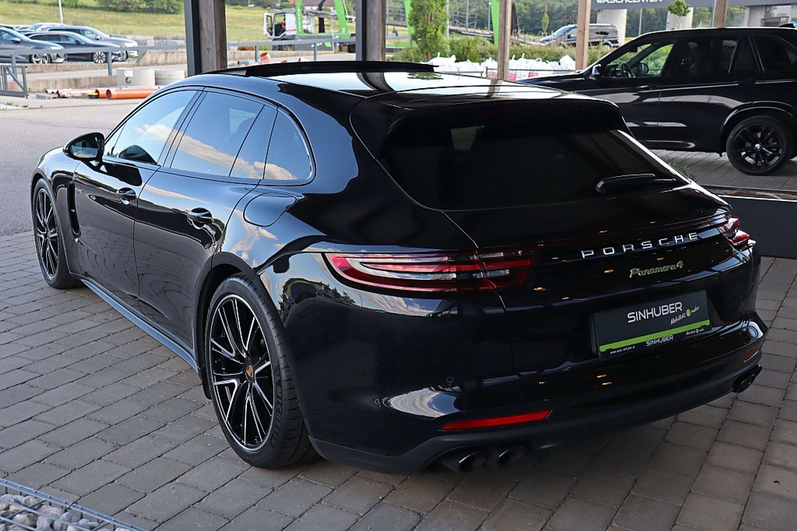 Porsche - Panamera