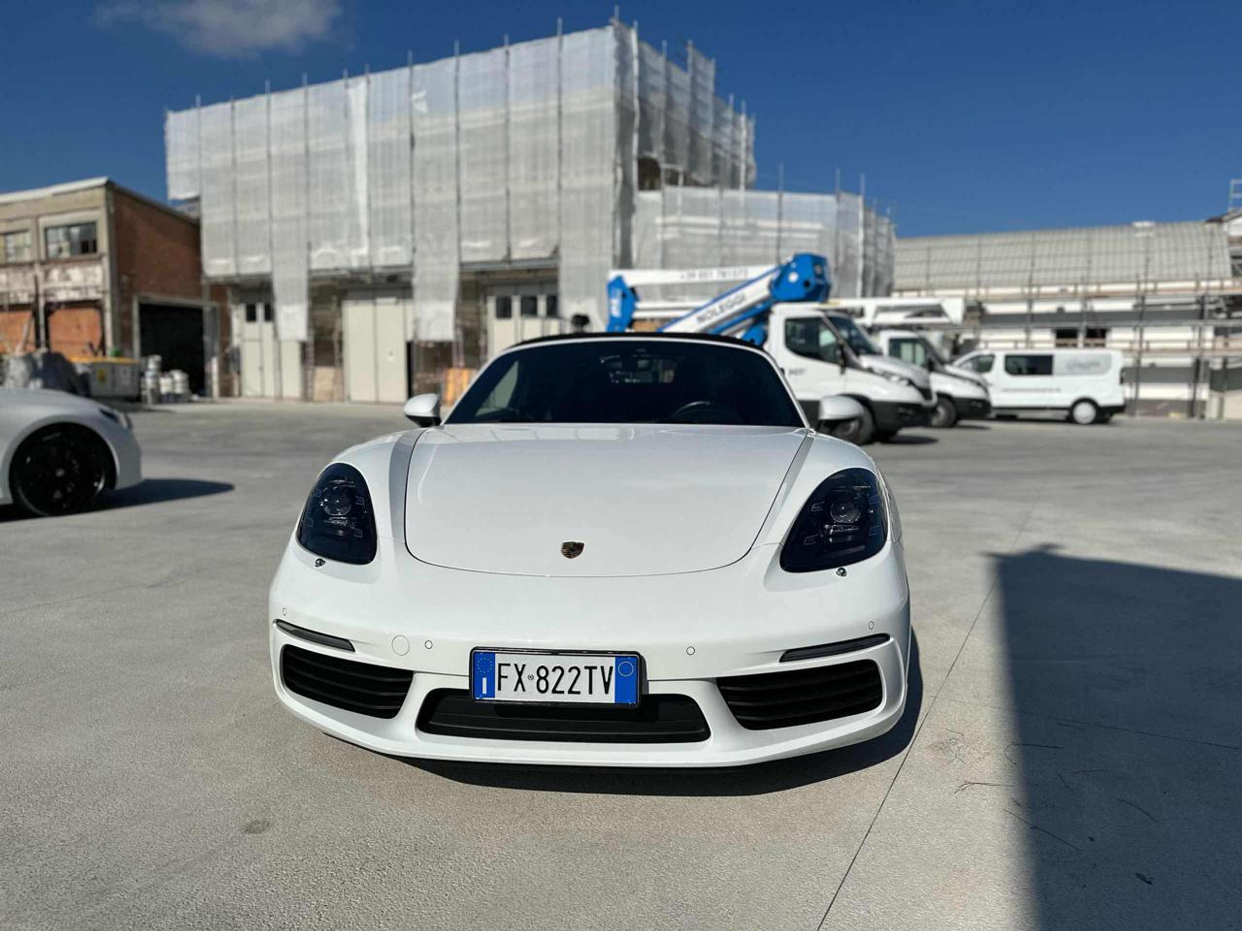 Porsche - 718 Spyder