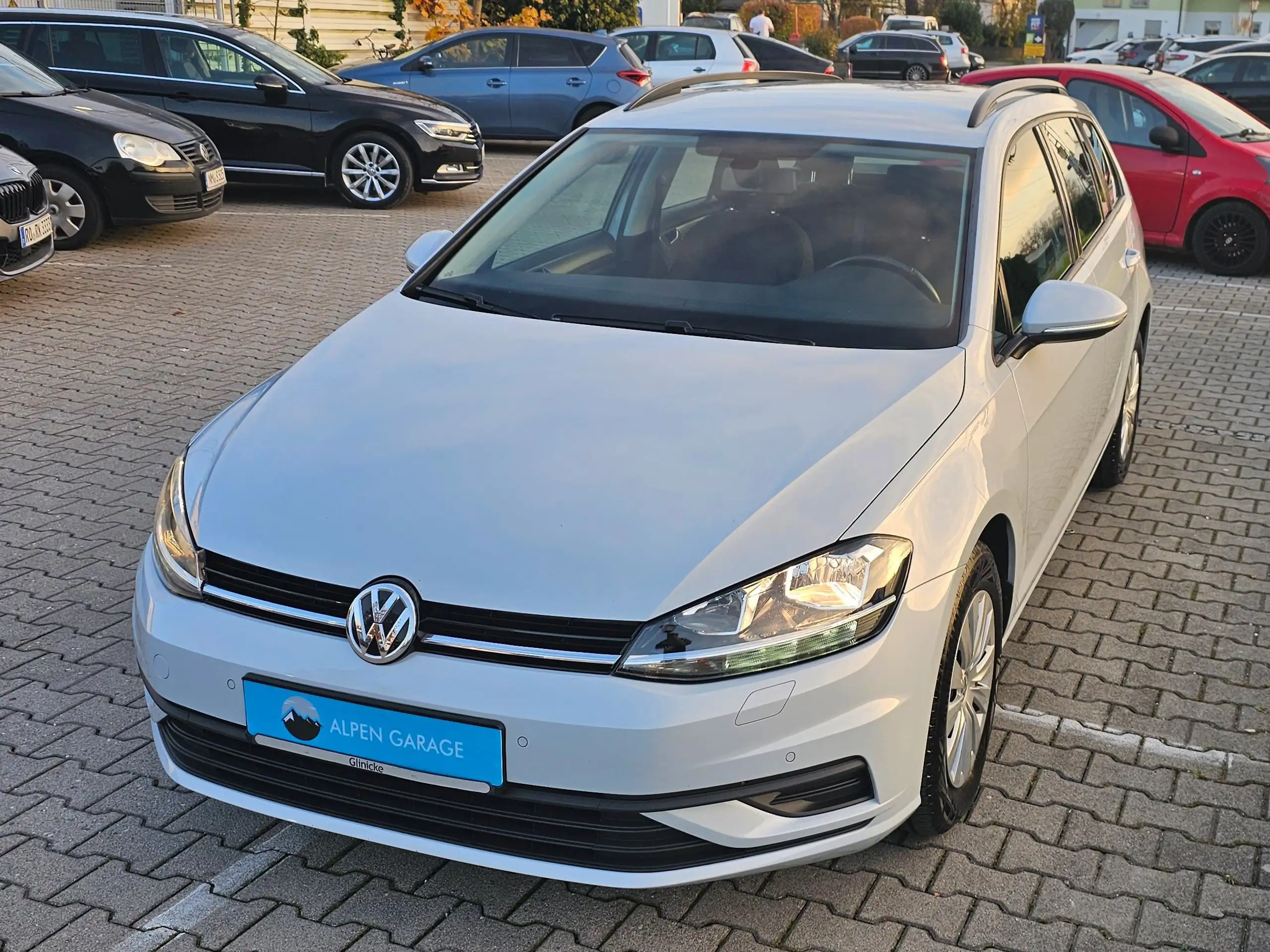 Volkswagen - Golf Variant