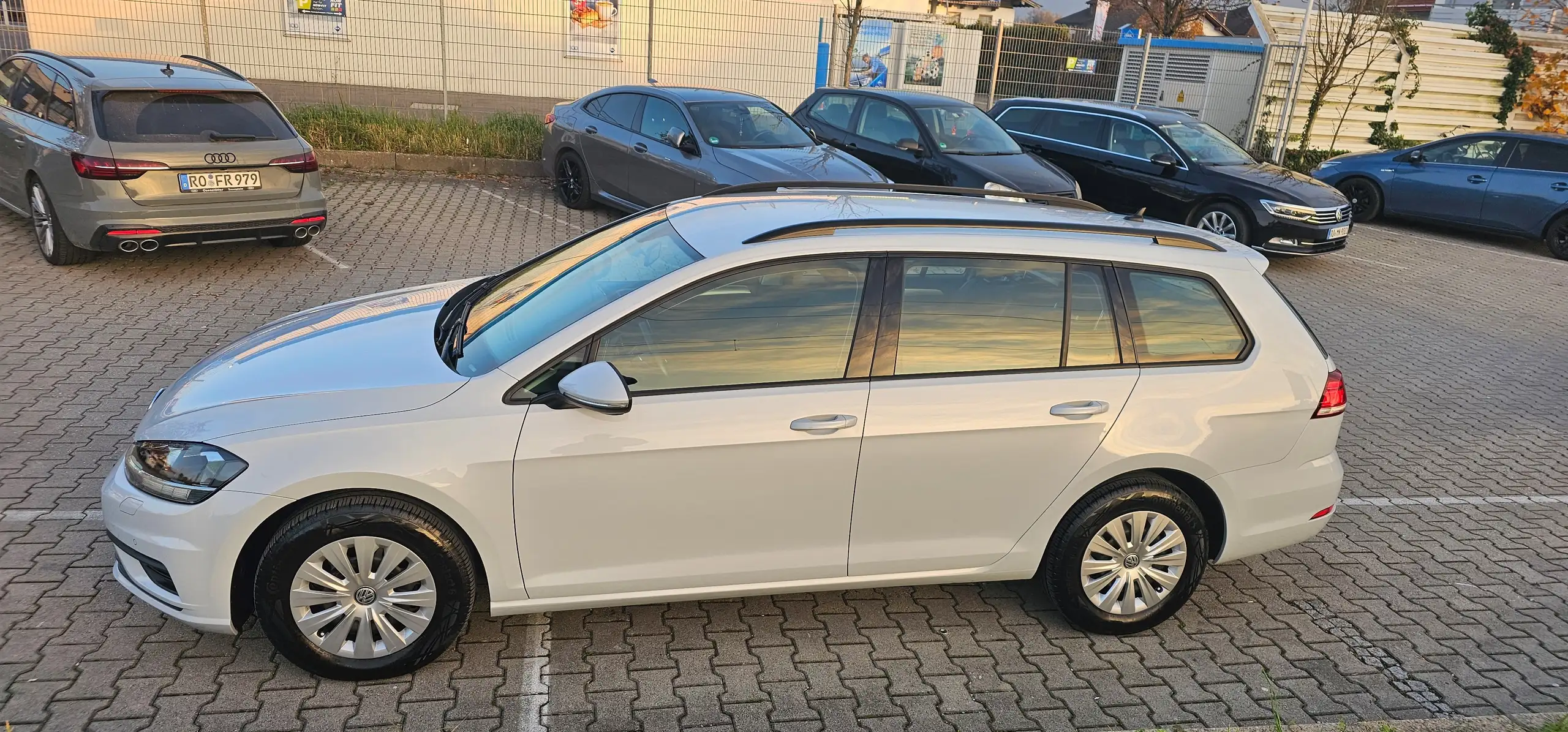 Volkswagen - Golf Variant