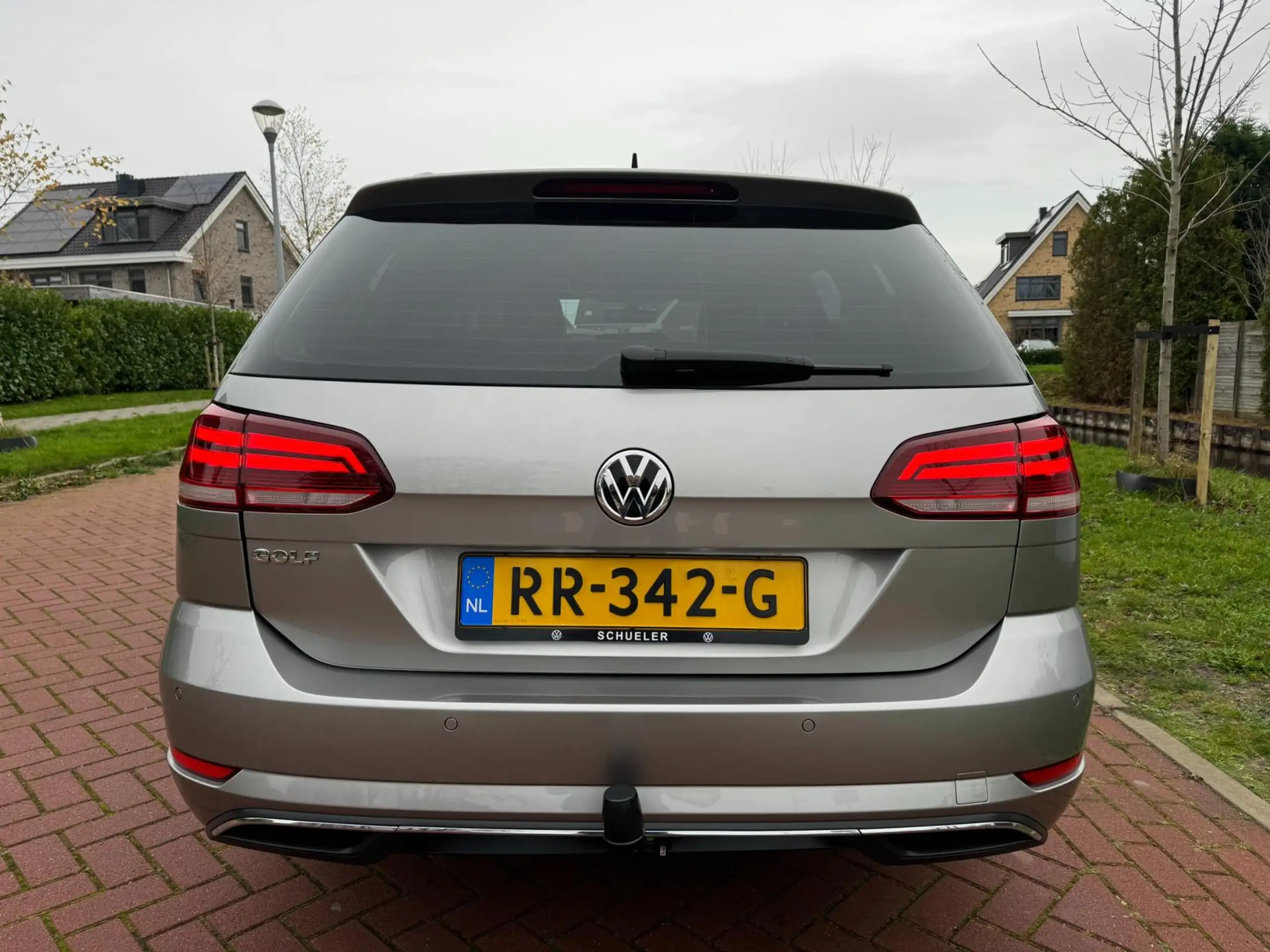 Volkswagen - Golf Variant