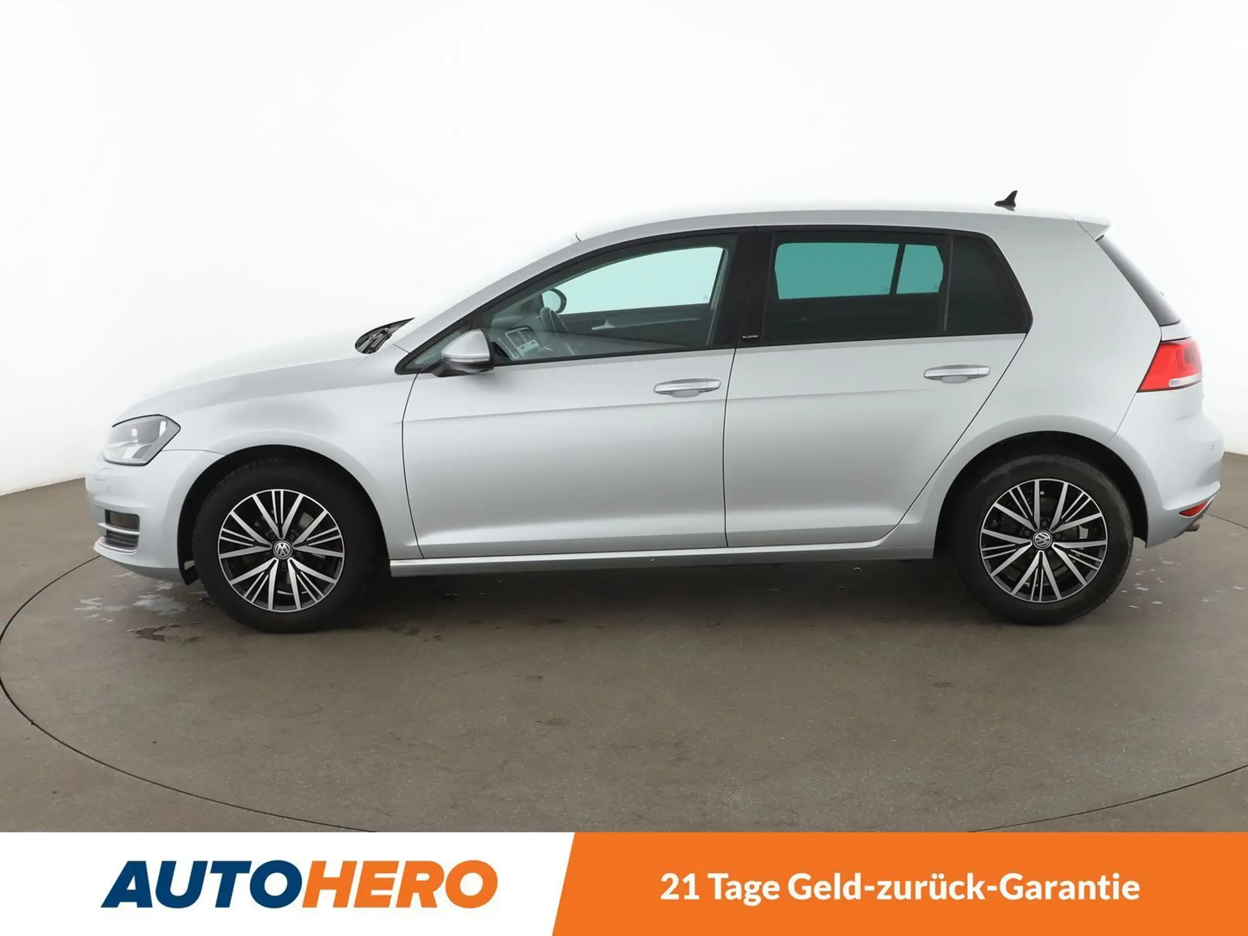 Volkswagen - Golf