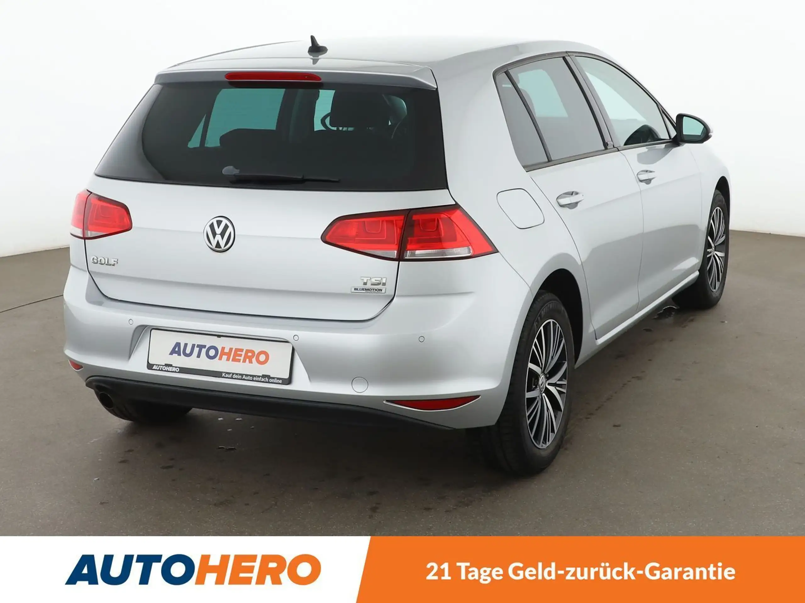 Volkswagen - Golf