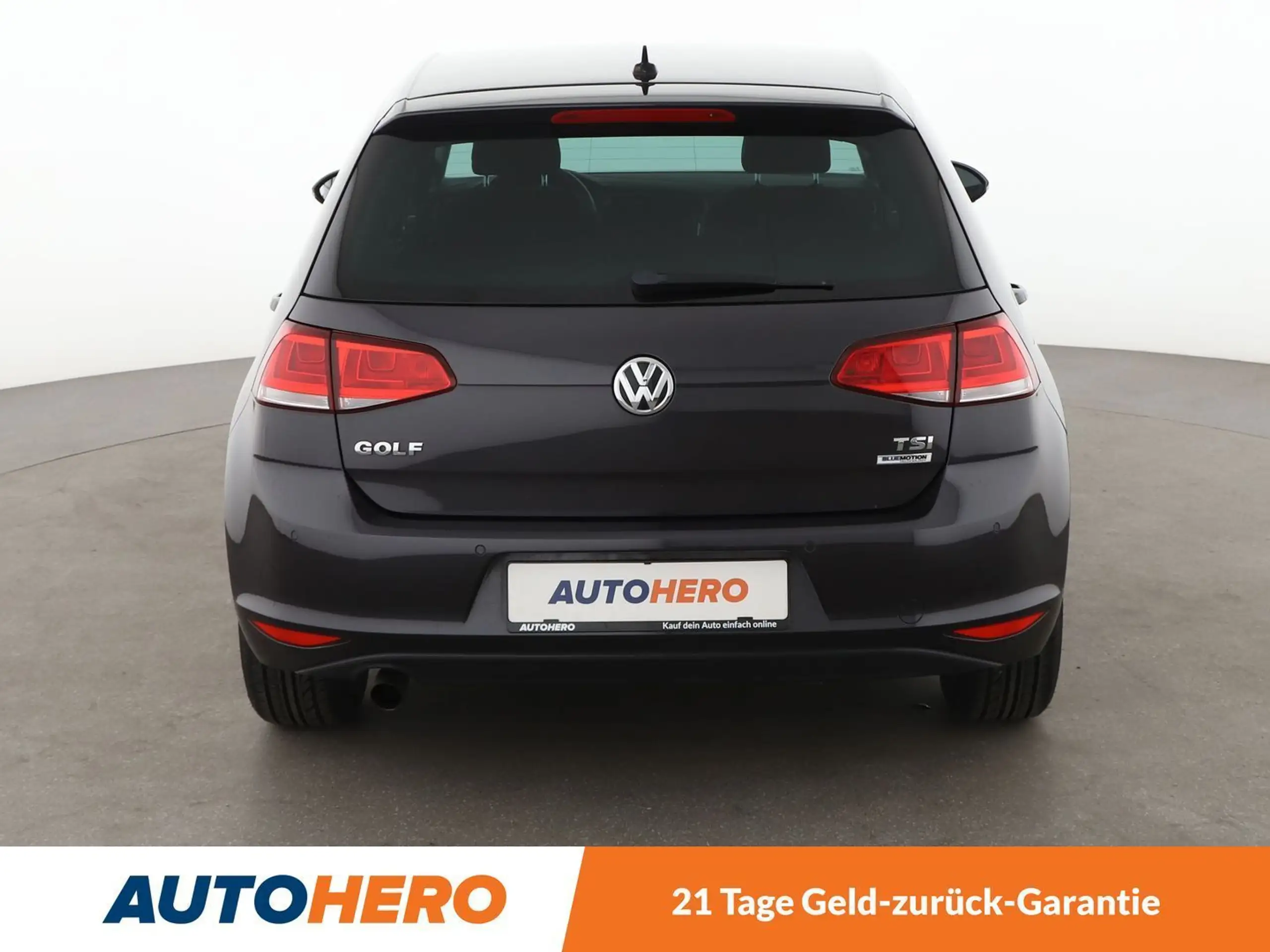 Volkswagen - Golf