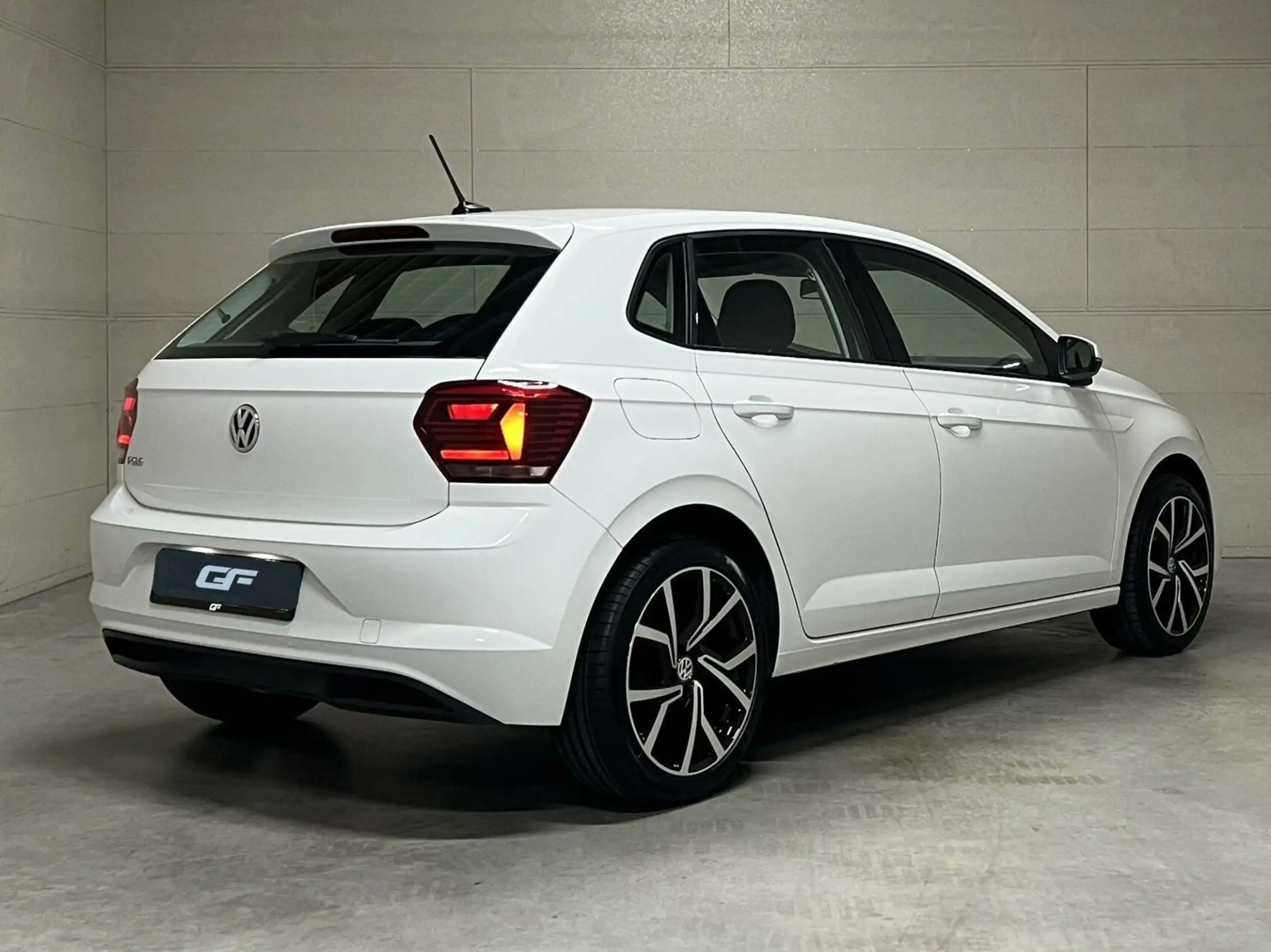 Volkswagen - Polo