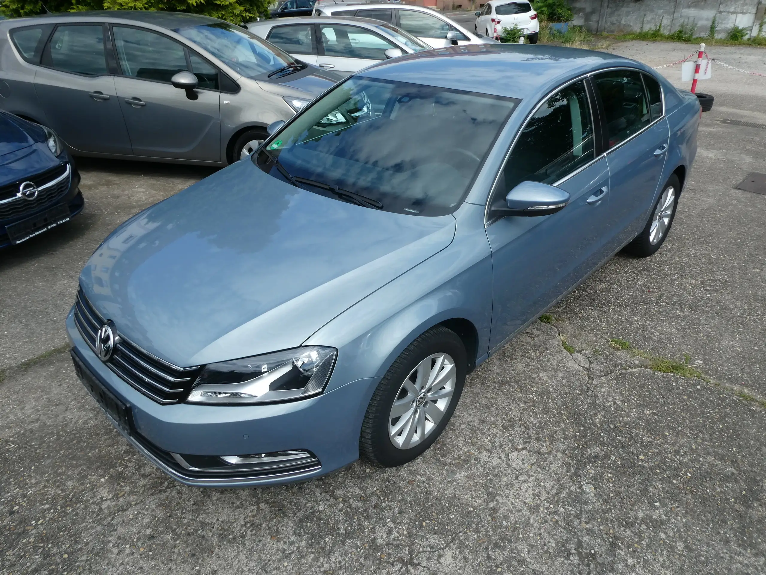 Volkswagen - Passat