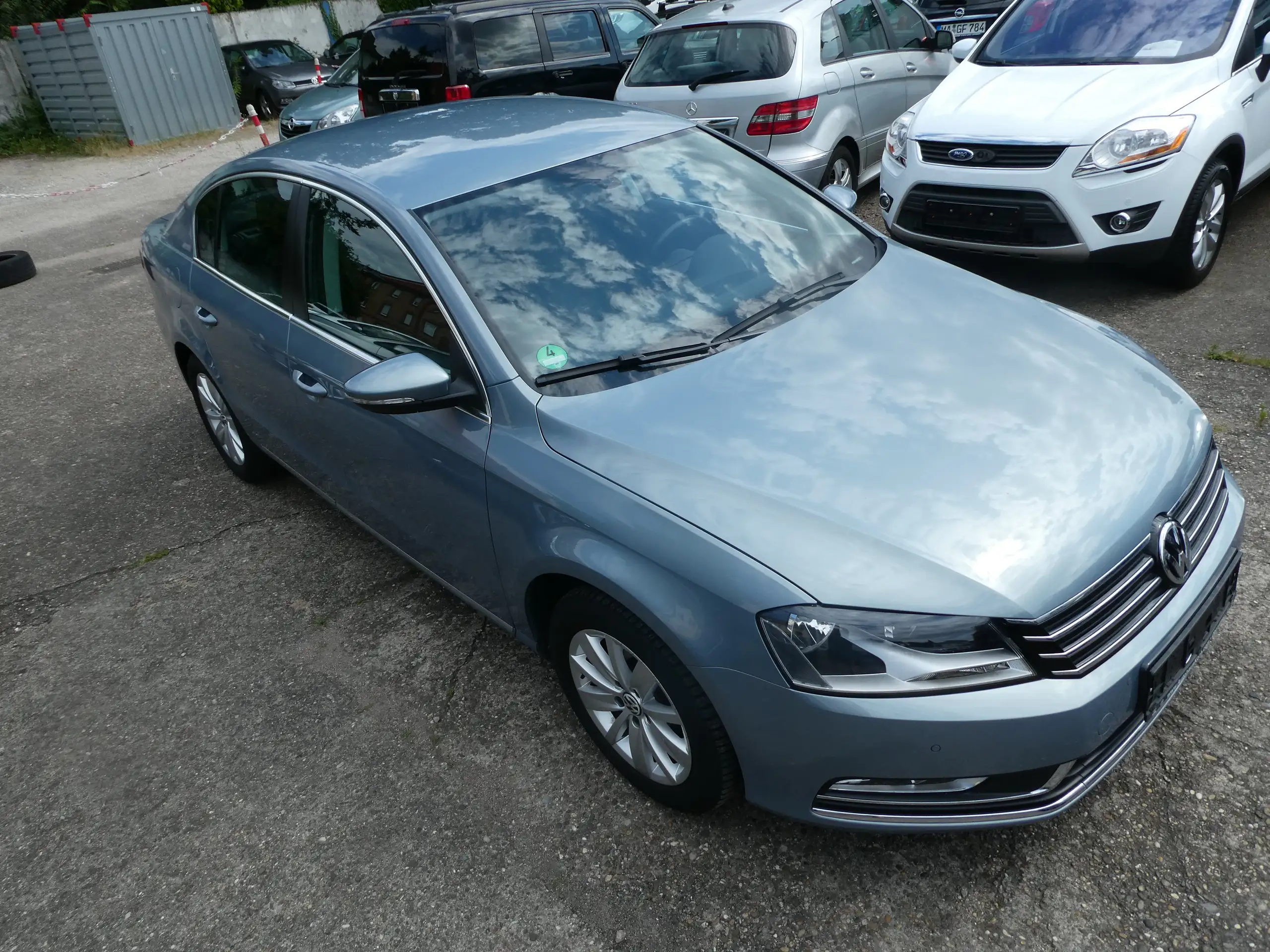 Volkswagen - Passat