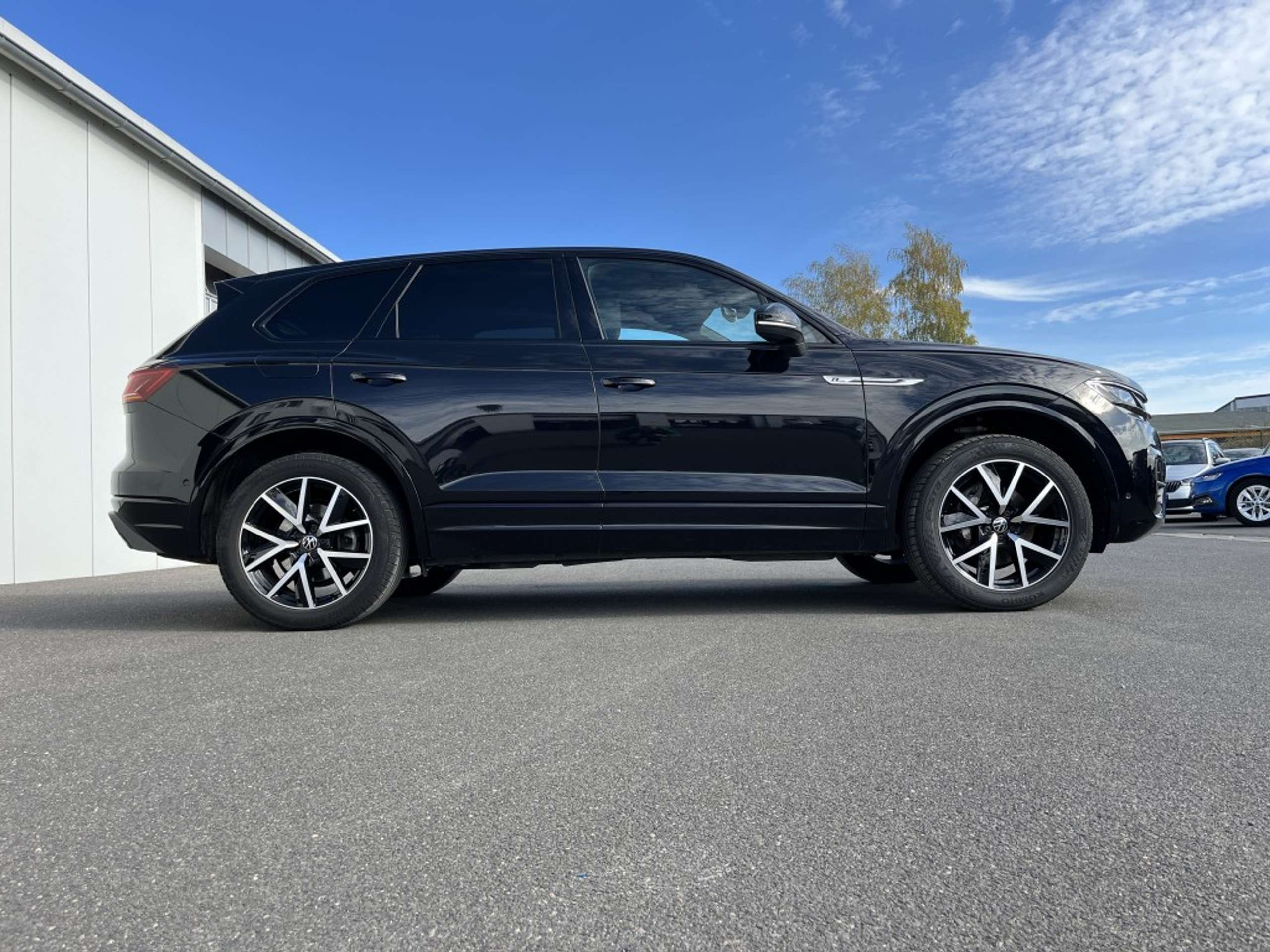 Volkswagen - Touareg