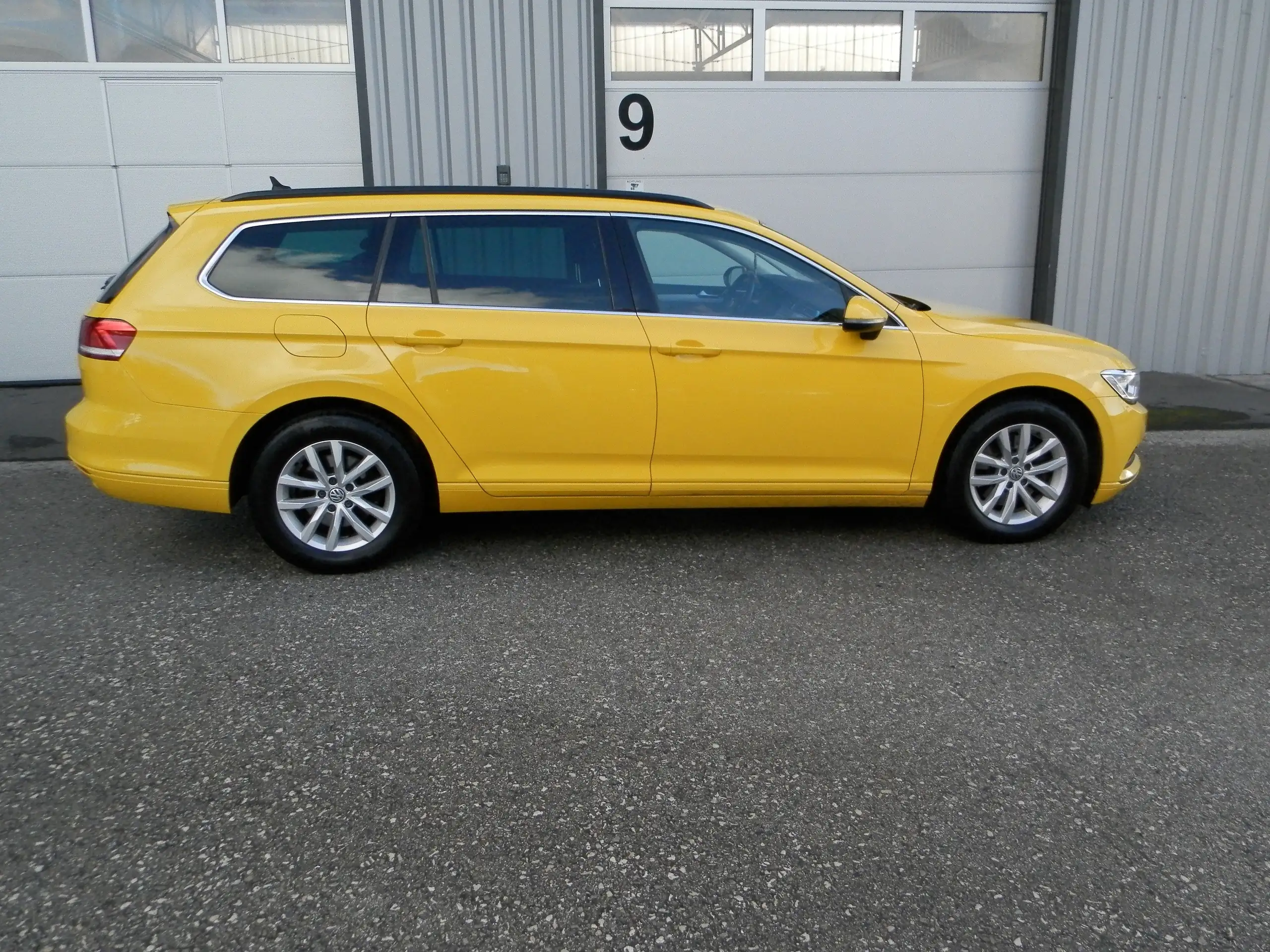 Volkswagen - Passat Variant