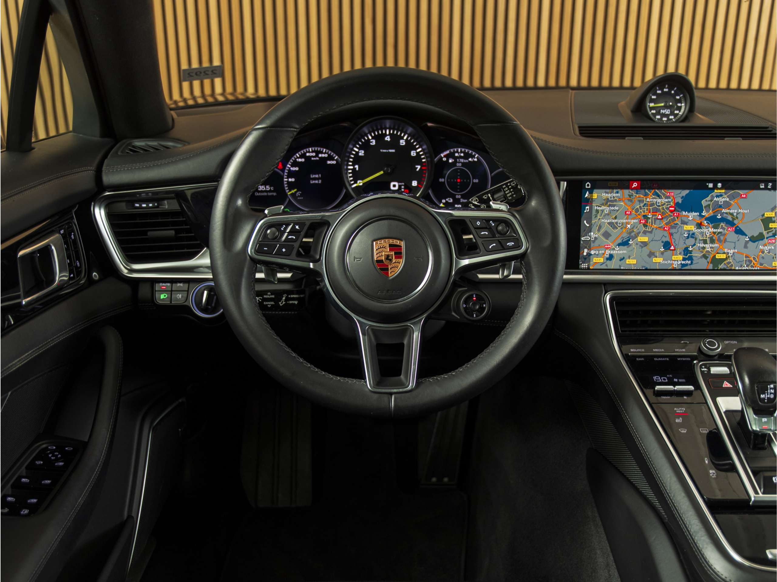 Porsche - Panamera