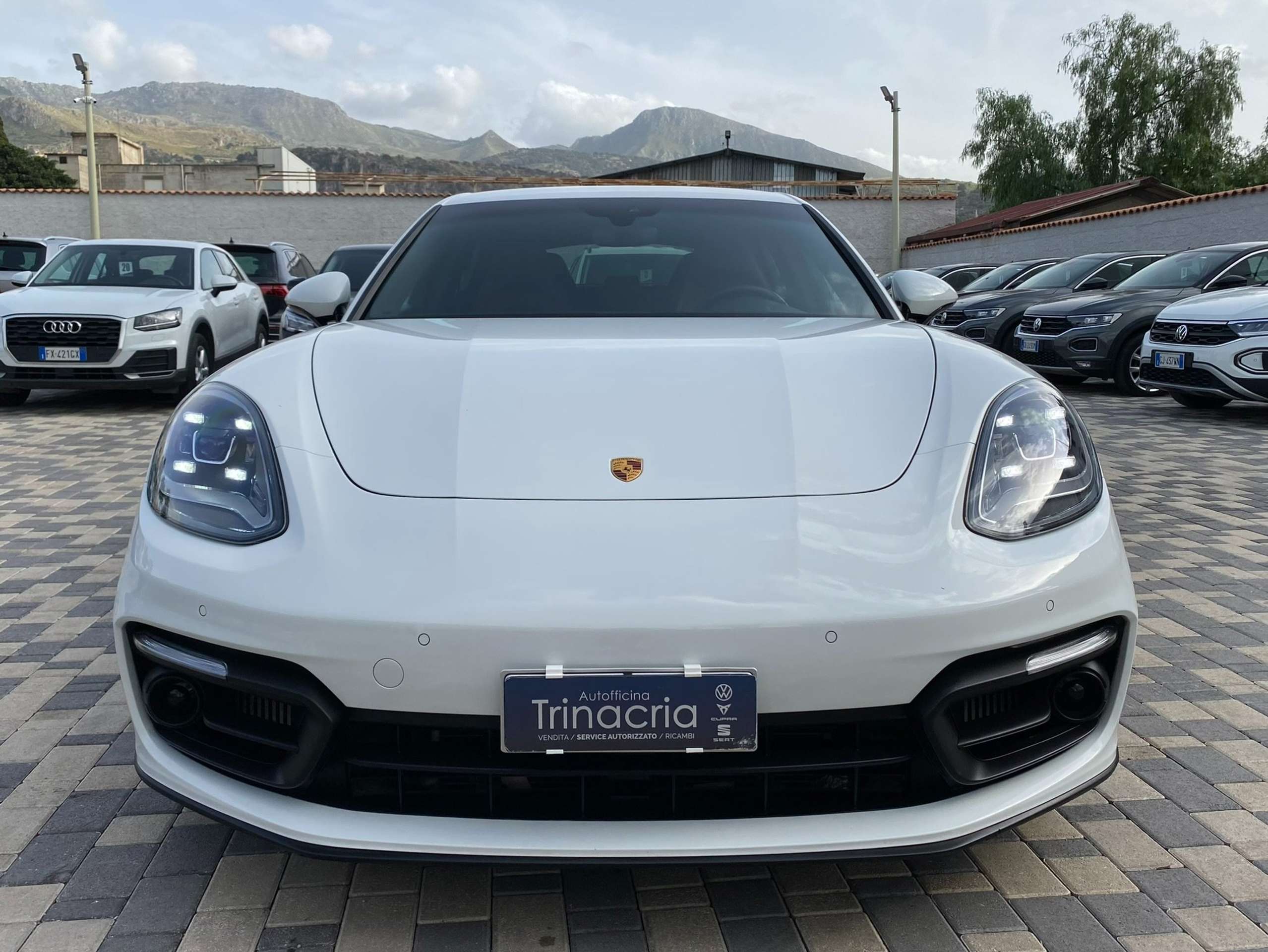 Porsche - Panamera