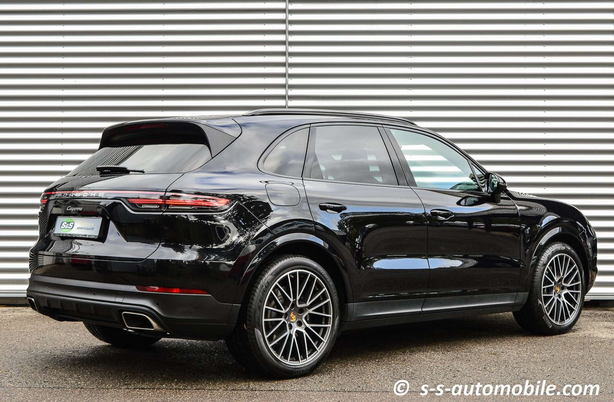 Porsche - Cayenne