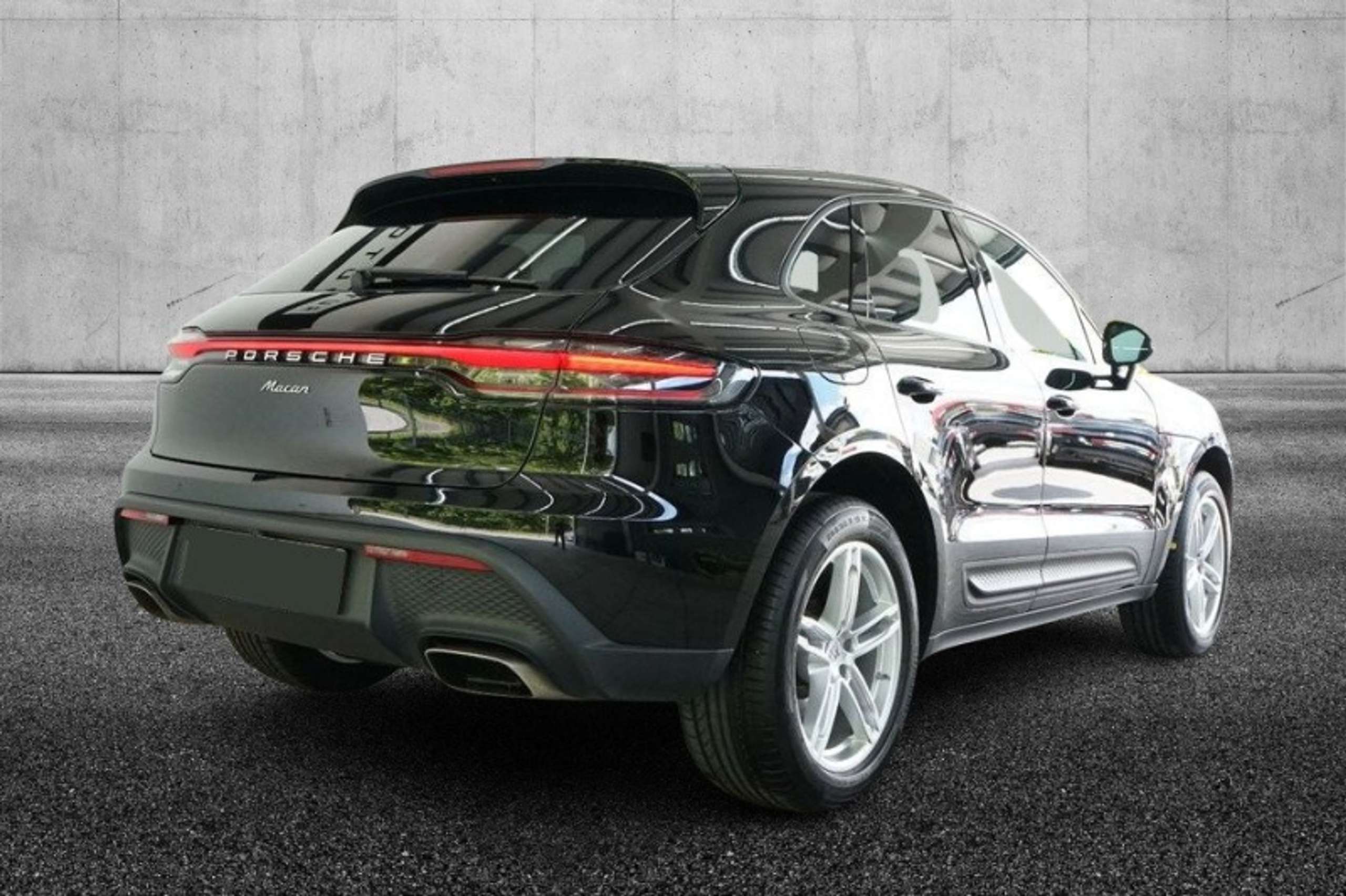 Porsche - Macan