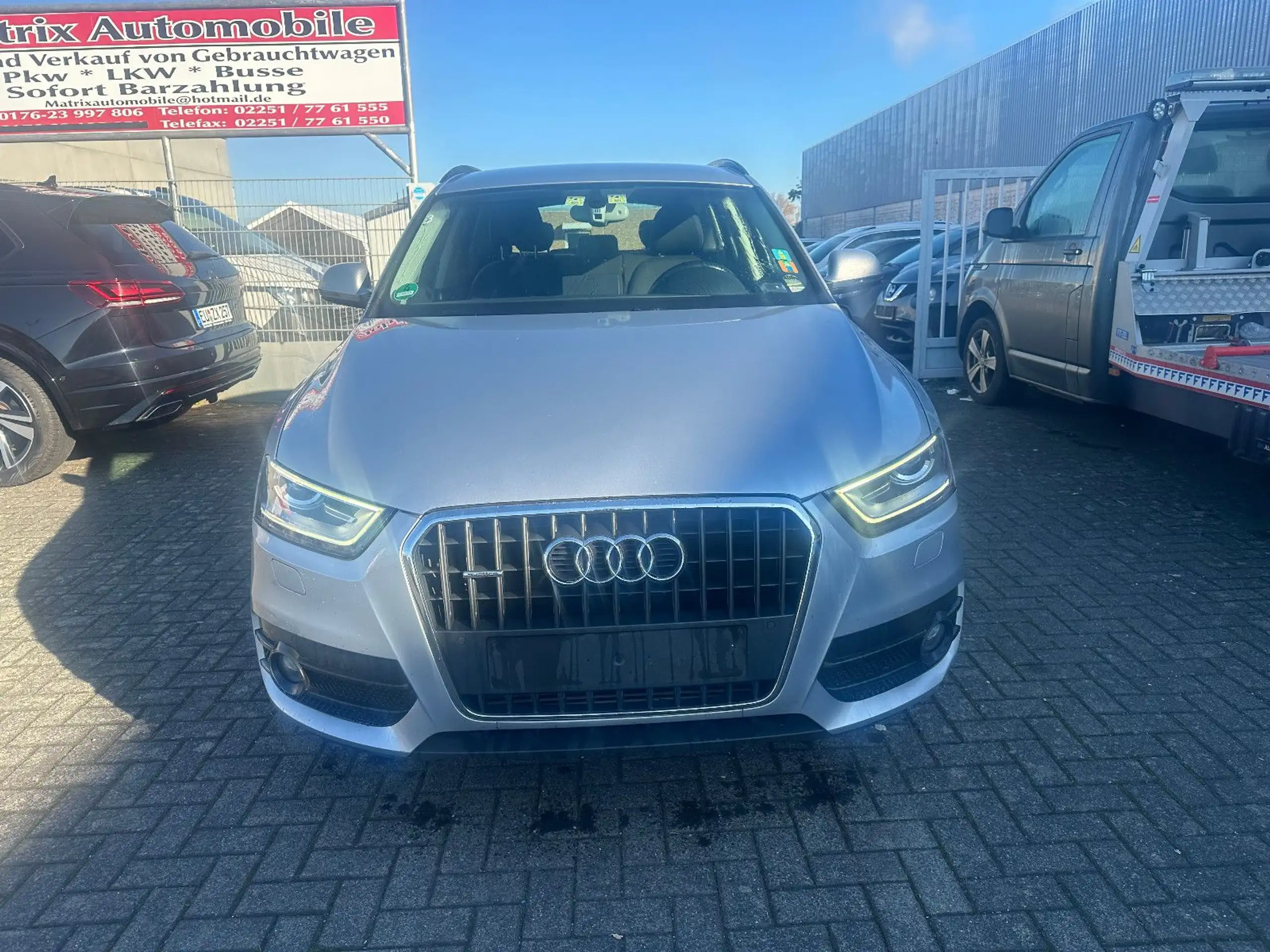 Audi - Q3