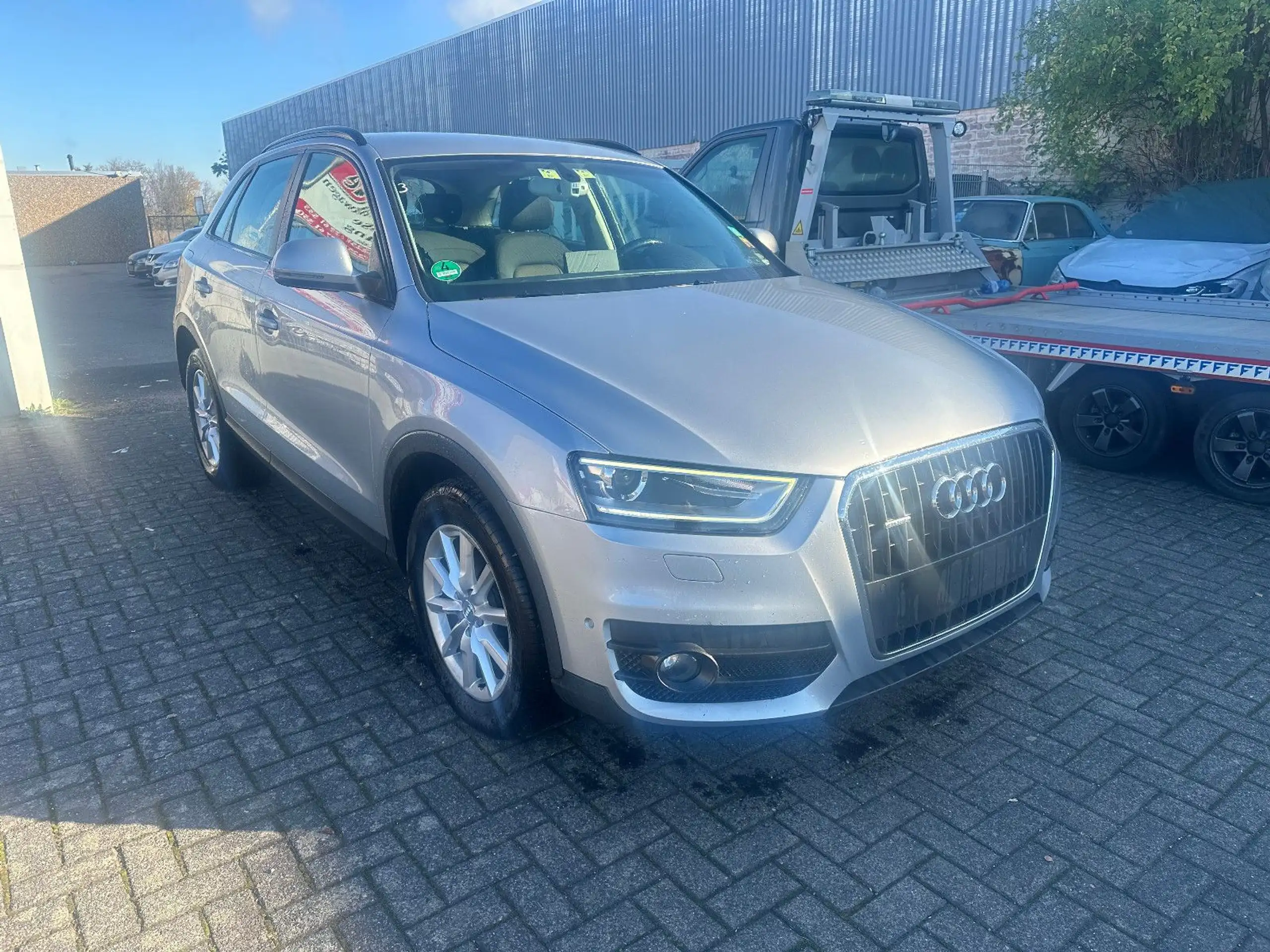 Audi - Q3