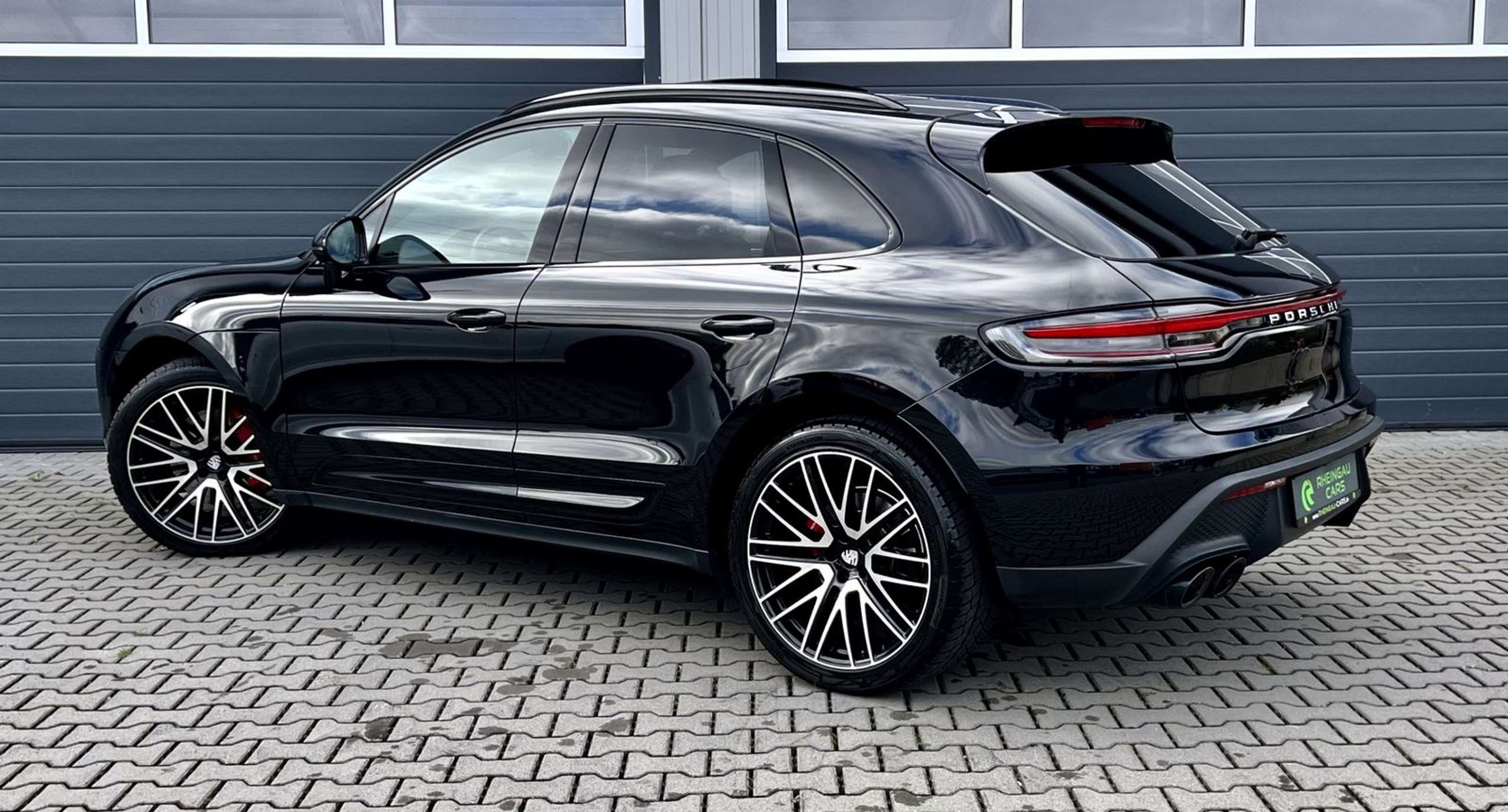 Porsche - Macan