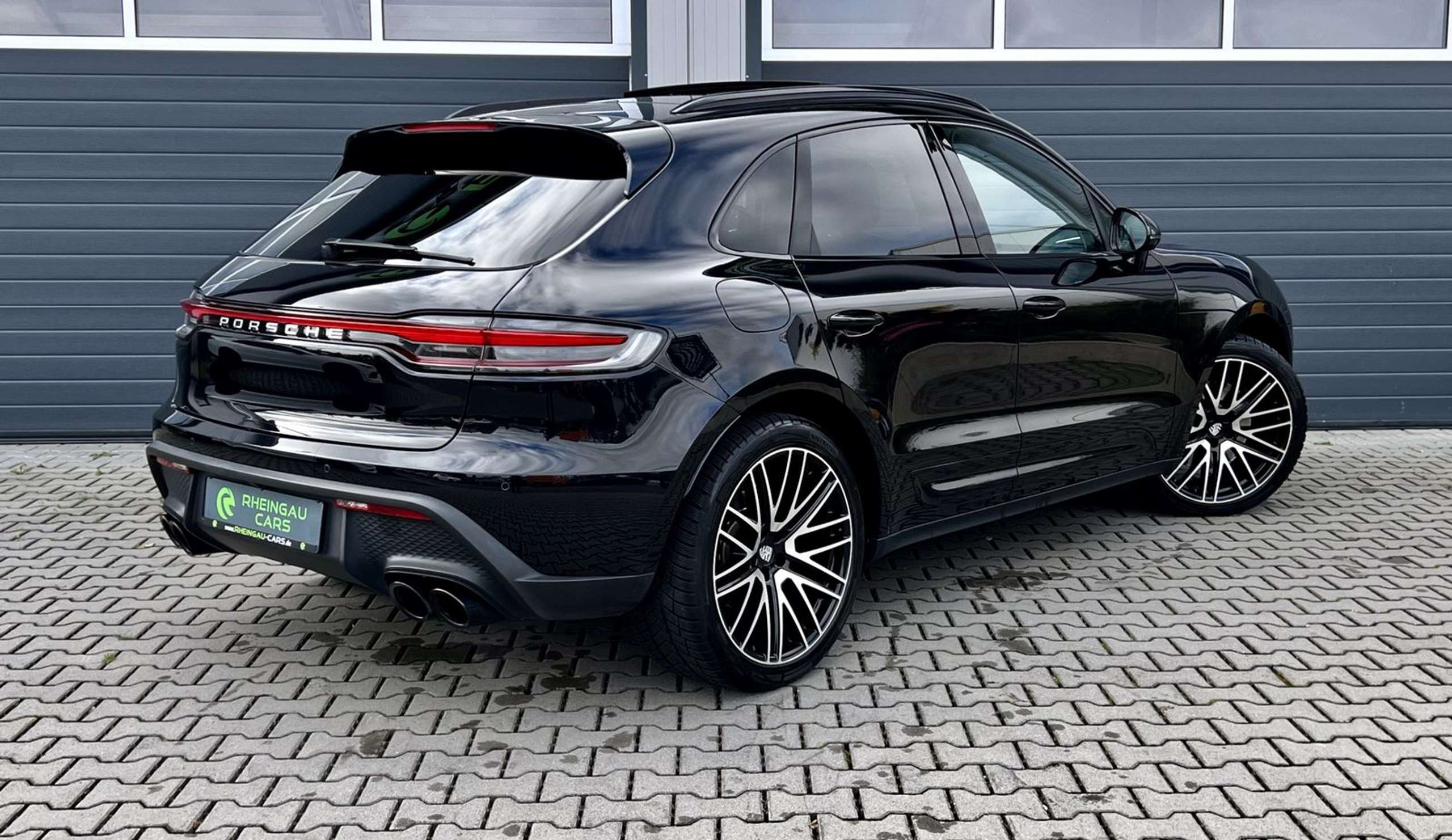 Porsche - Macan