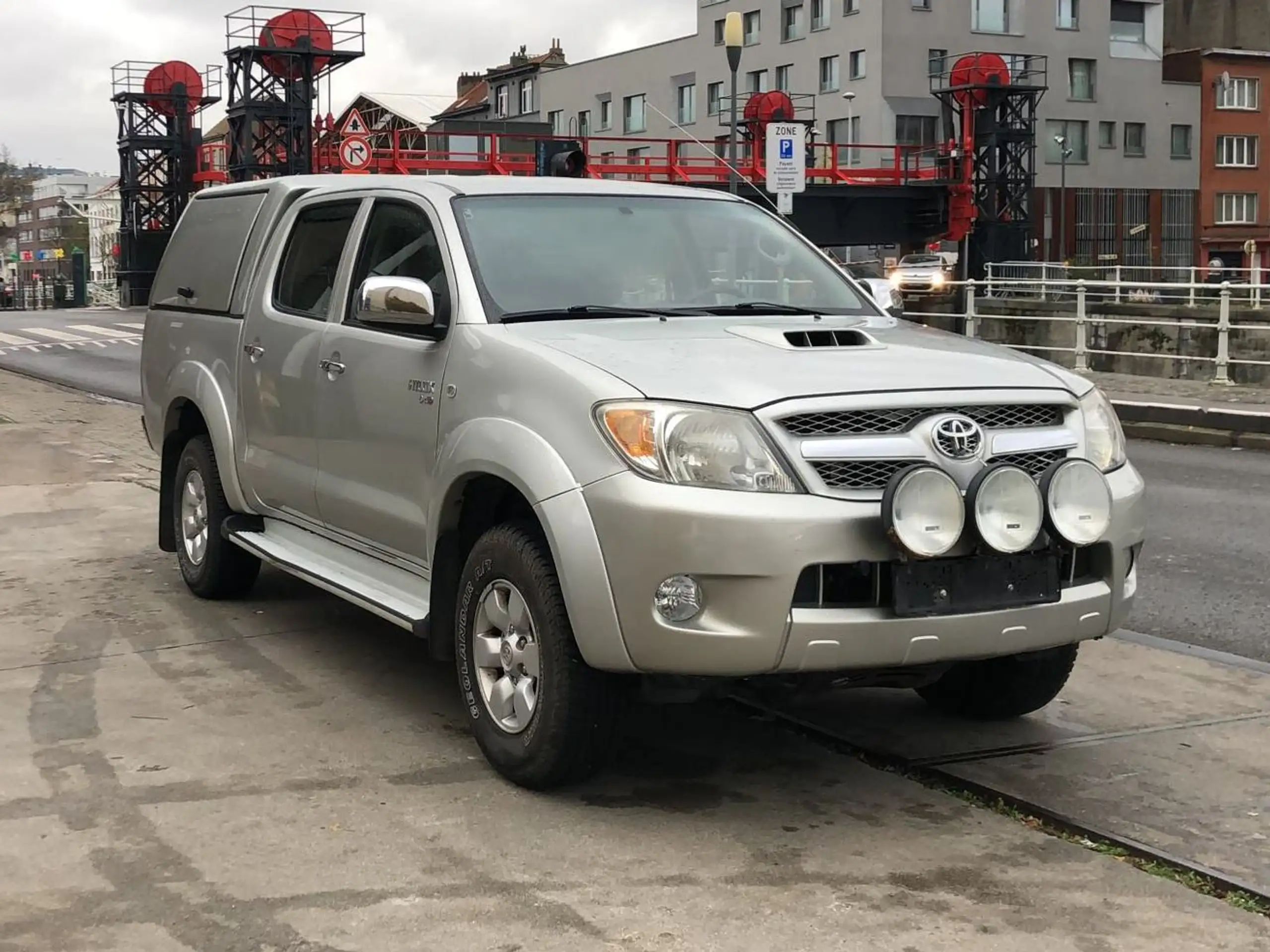 Toyota - Hilux