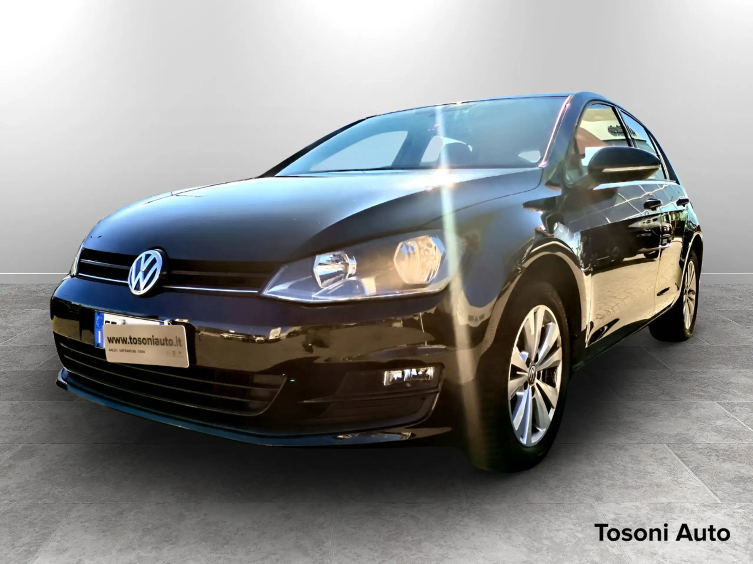 Volkswagen - Golf