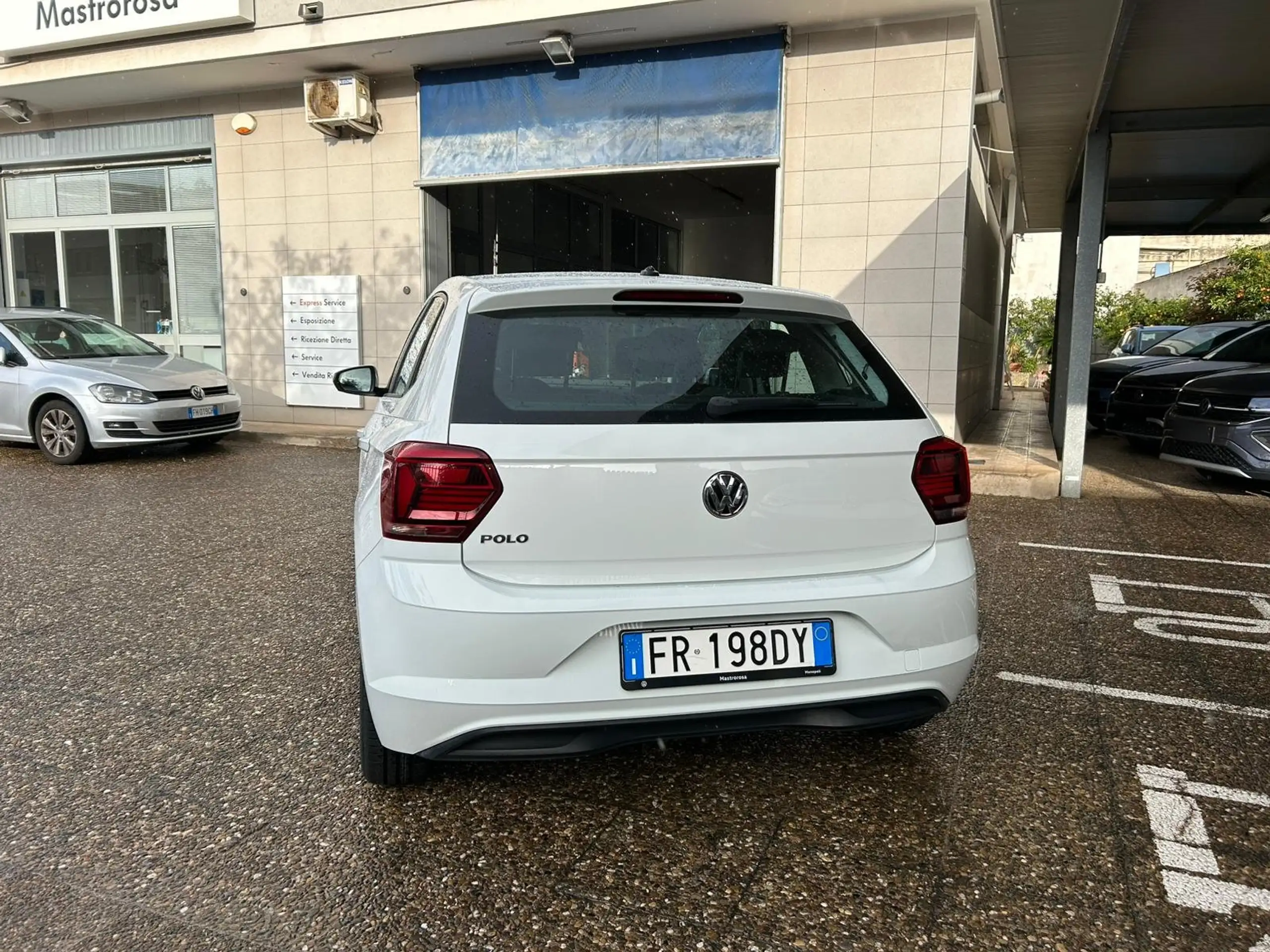 Volkswagen - Polo