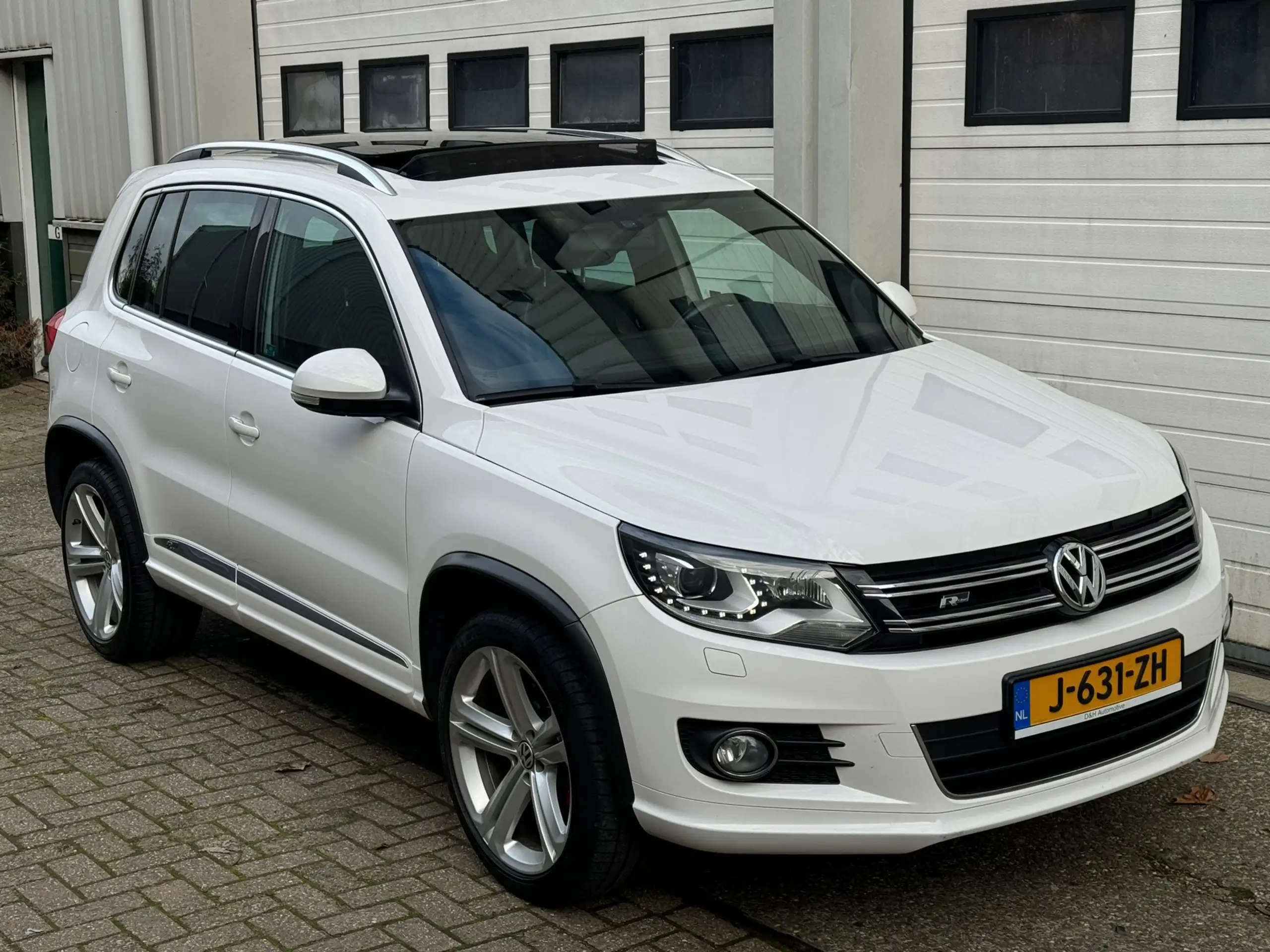 Volkswagen - Tiguan