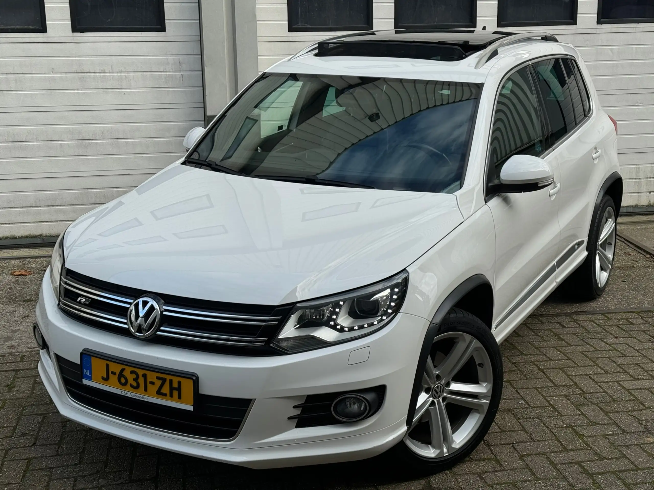 Volkswagen - Tiguan