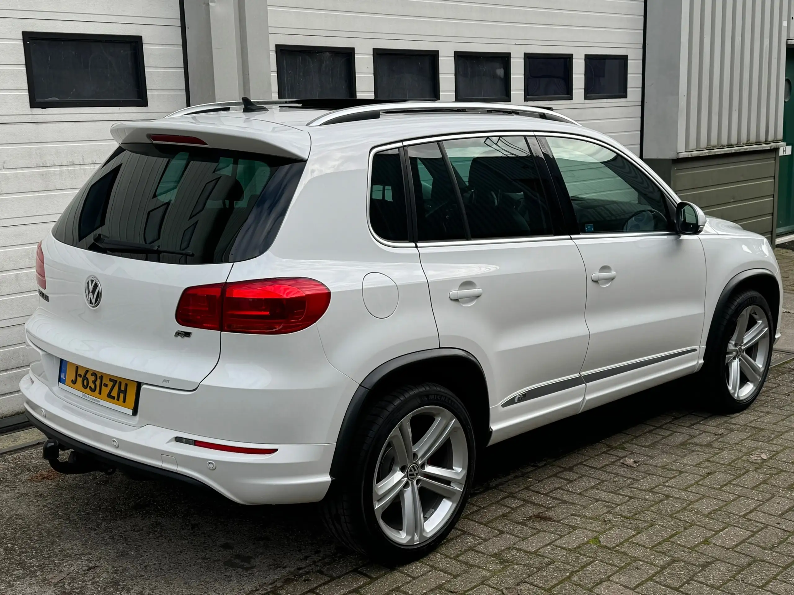 Volkswagen - Tiguan