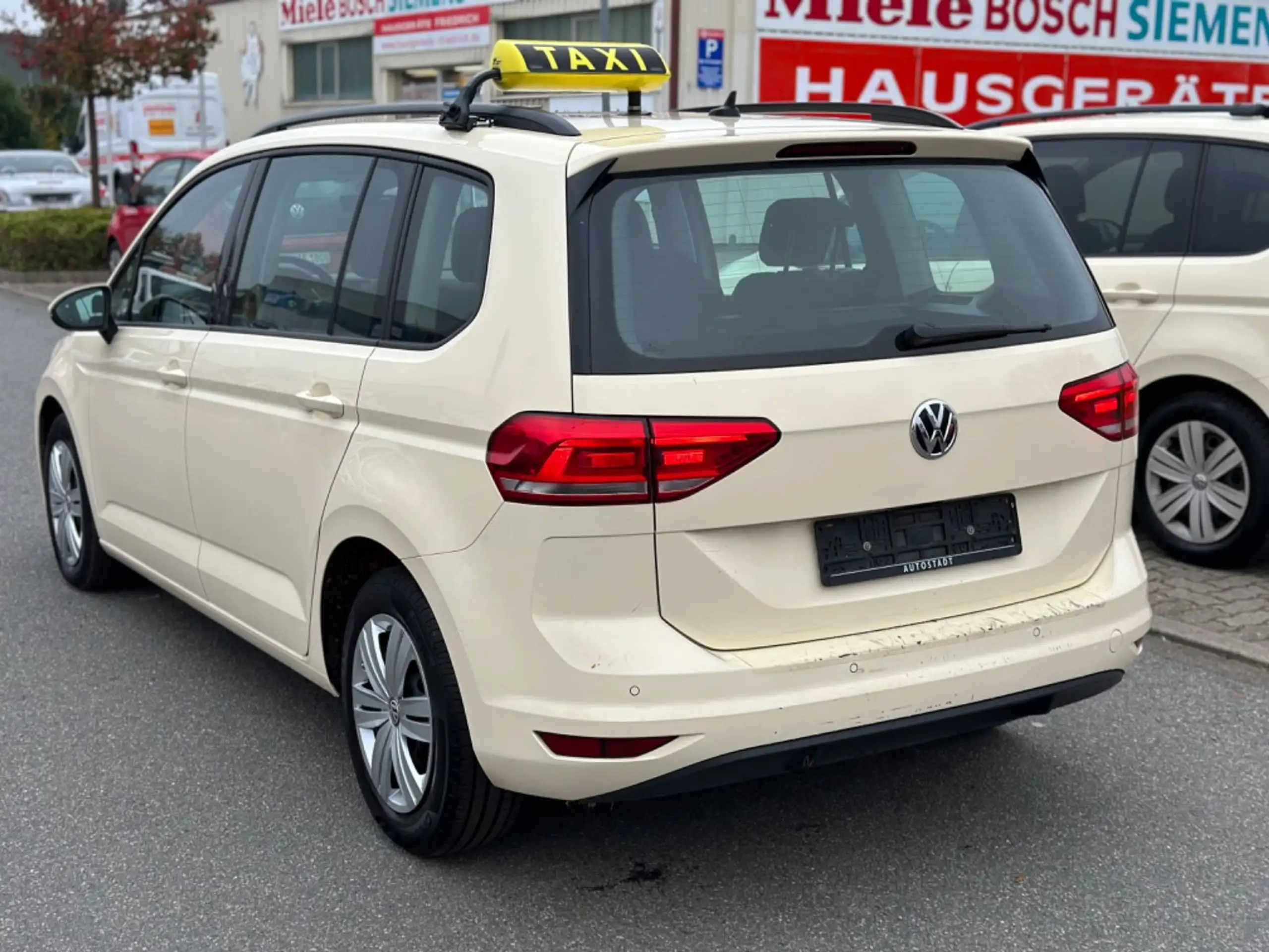 Volkswagen - Touran