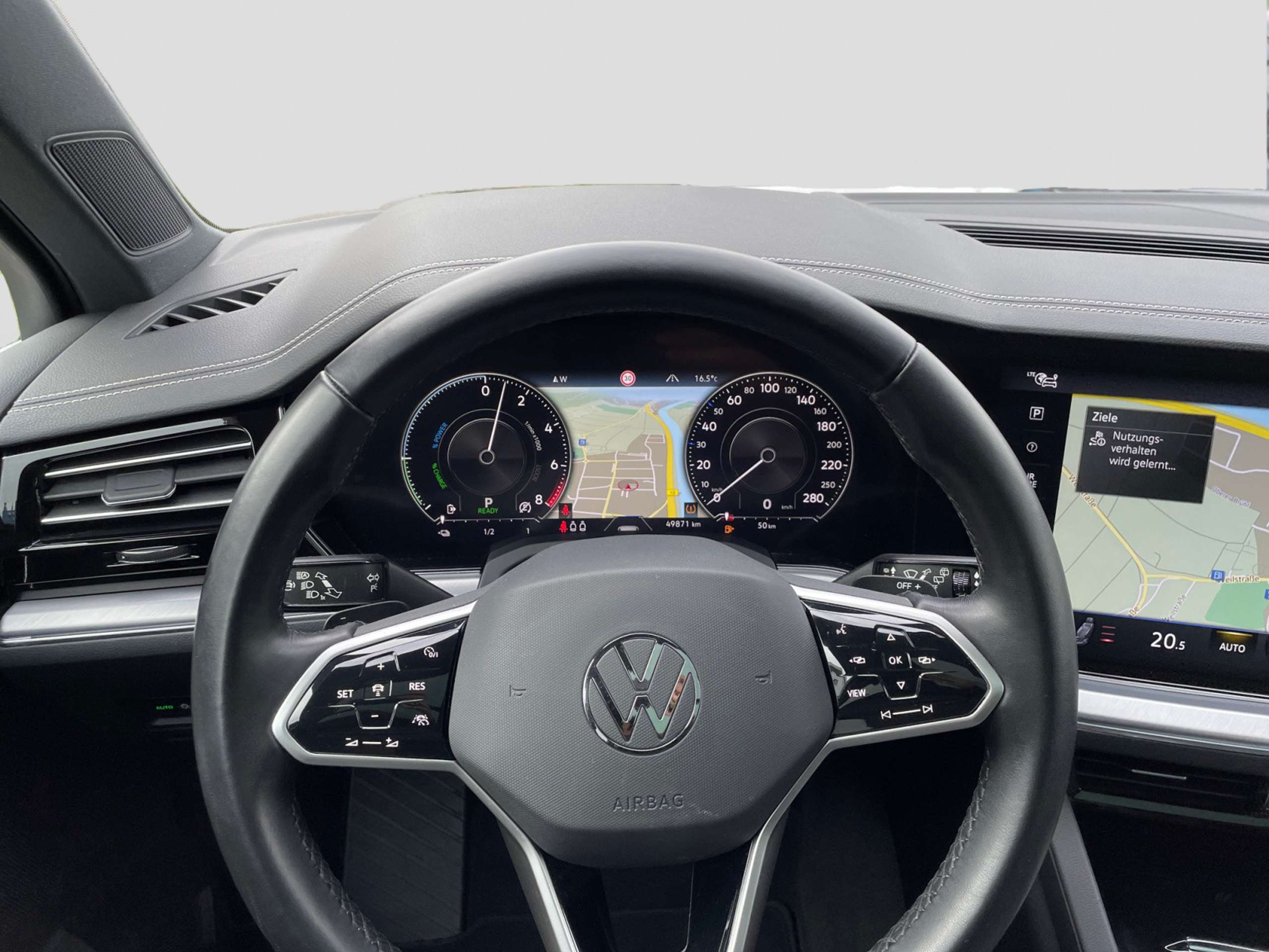 Volkswagen - Touareg