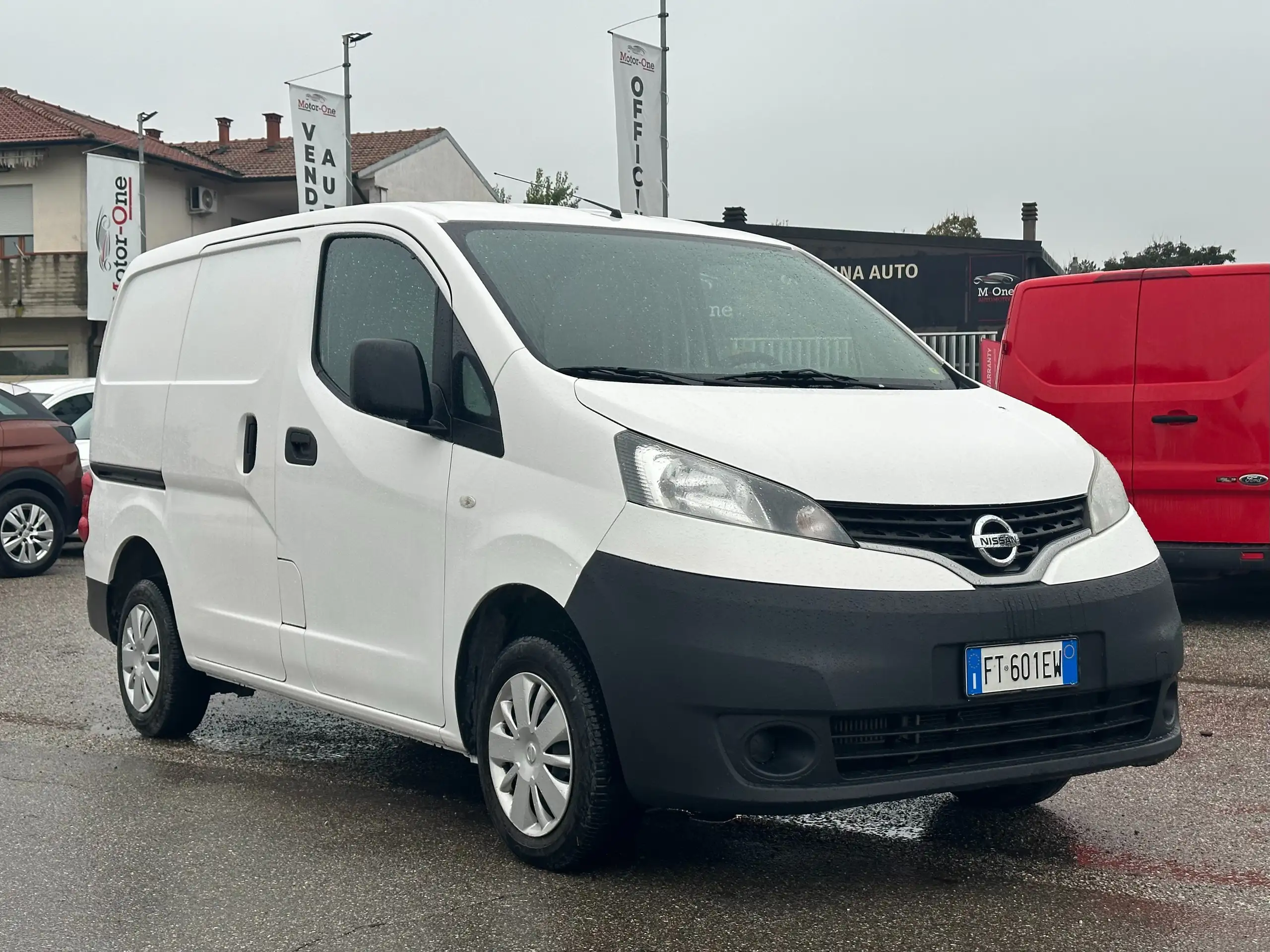 Nissan - NV200