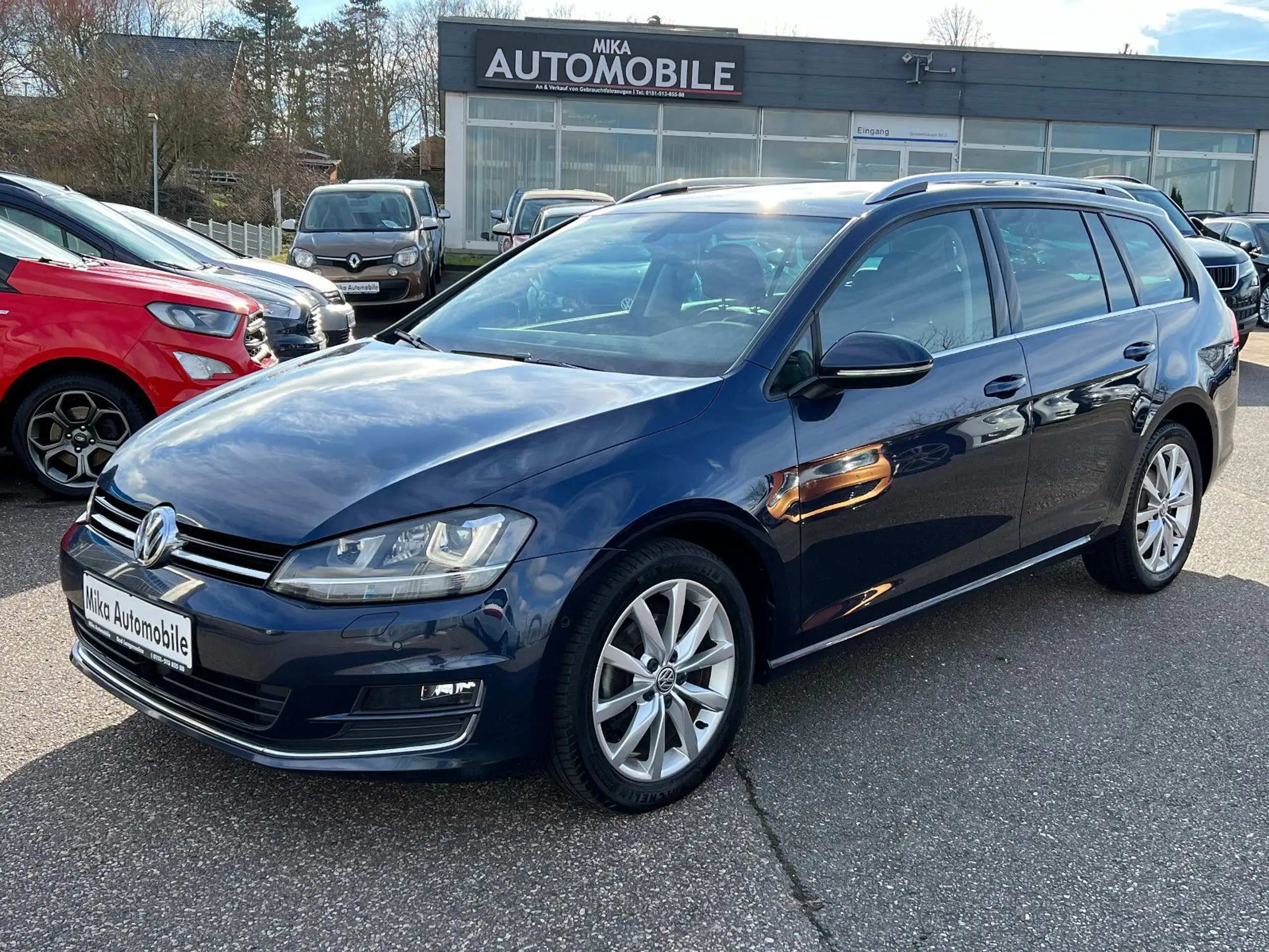 Volkswagen - Golf